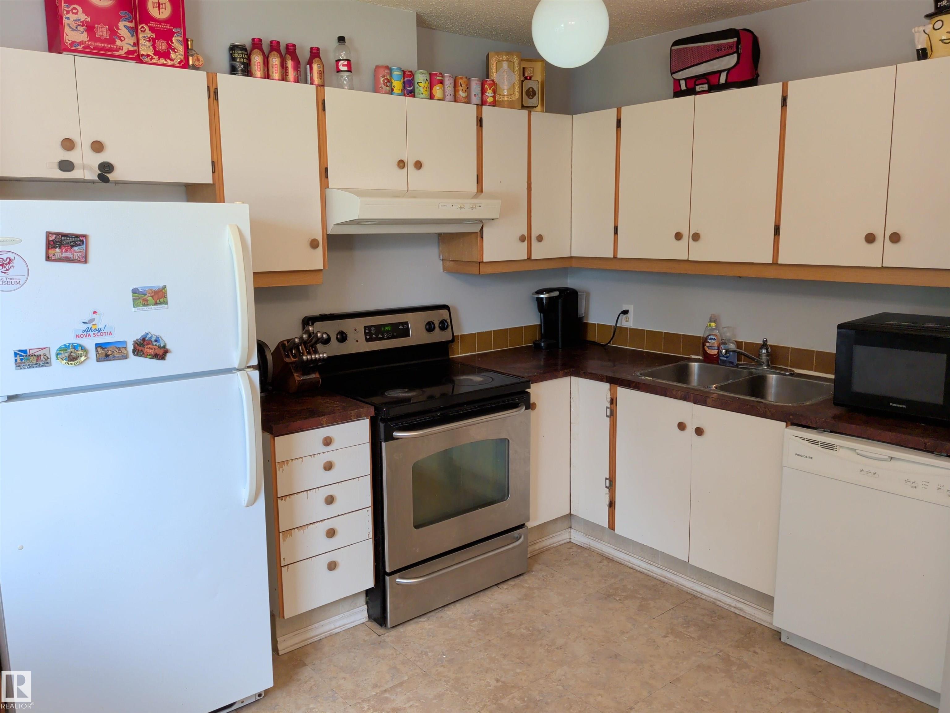 Photo 6 at 2724 105 Street NW, Ermineskin, Edmonton