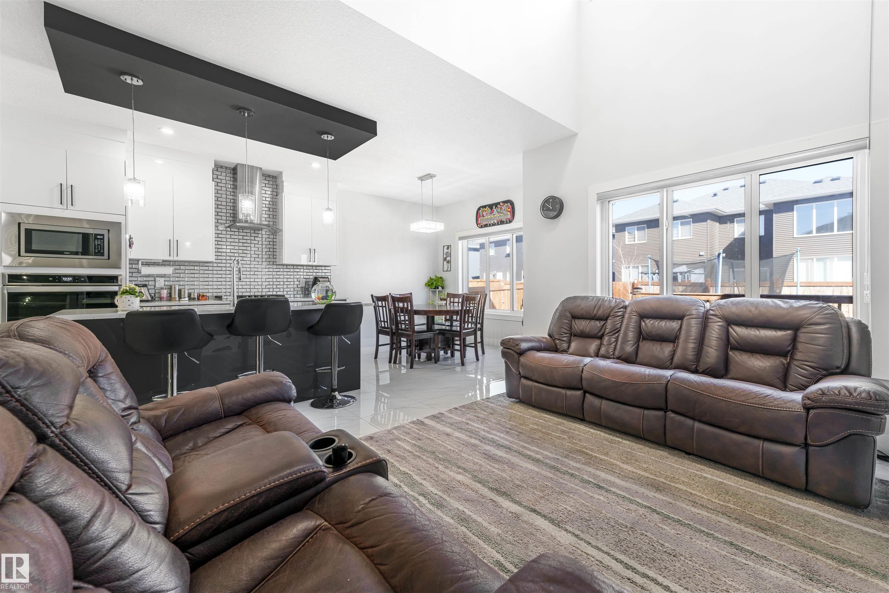 16212 32 Avenue SW, Glenridding Ravine, Edmonton 2