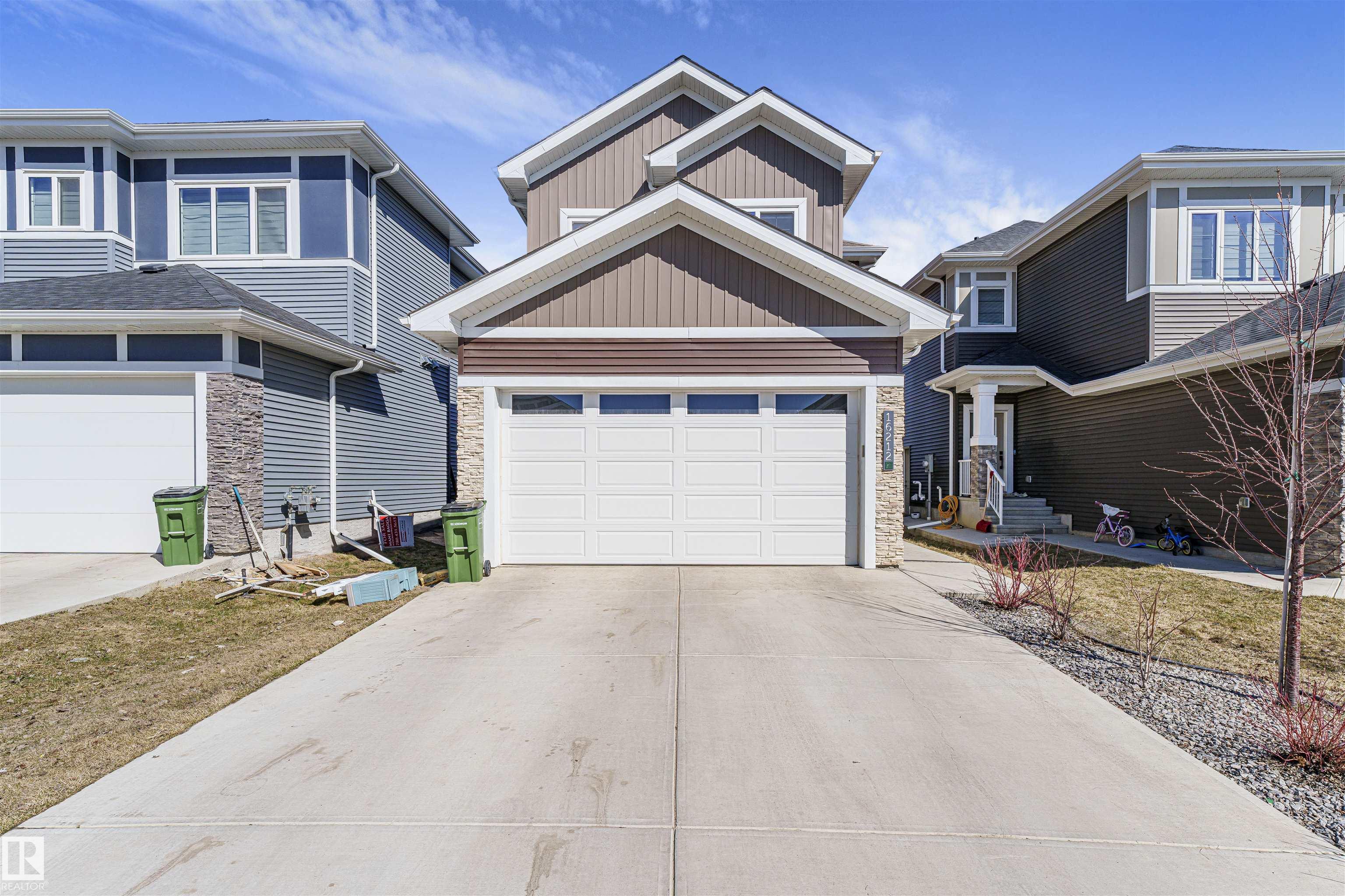 Photo 2 at 16212 32 Avenue SW, Glenridding Ravine, Edmonton
