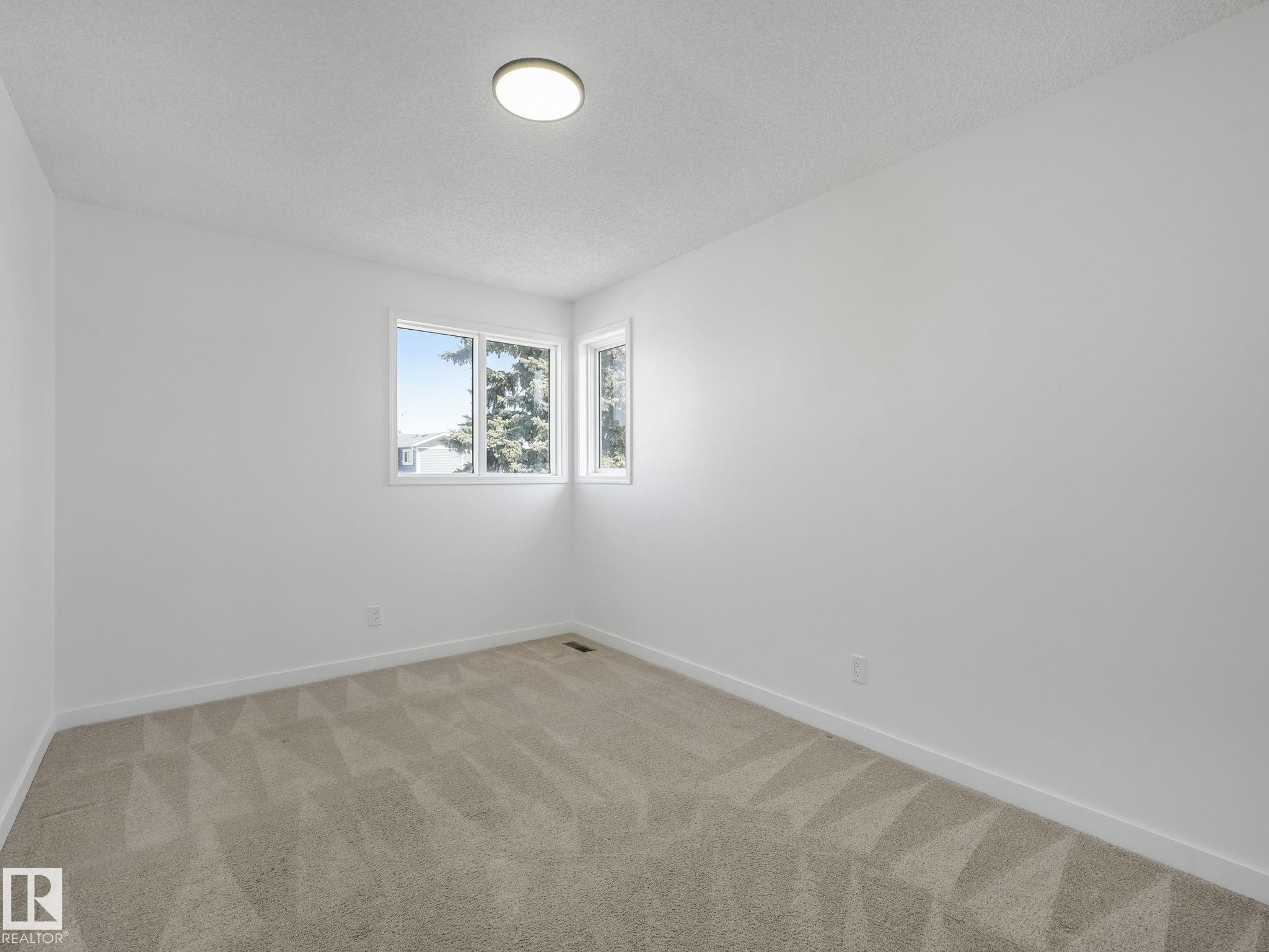 Photo 15 at 4103 28 Avenue NW, Bisset, Edmonton
