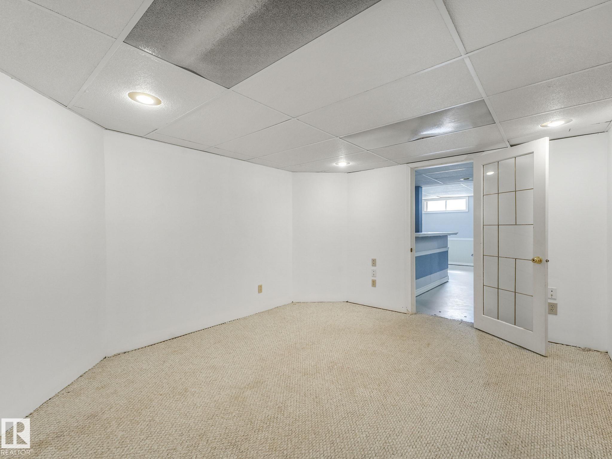 Photo 25 at 4103 28 Avenue NW, Bisset, Edmonton