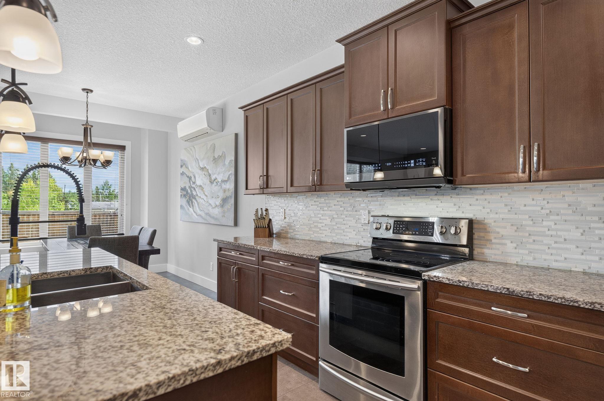 Photo 34 at 14016 161 Avenue NW, Carlton, Edmonton