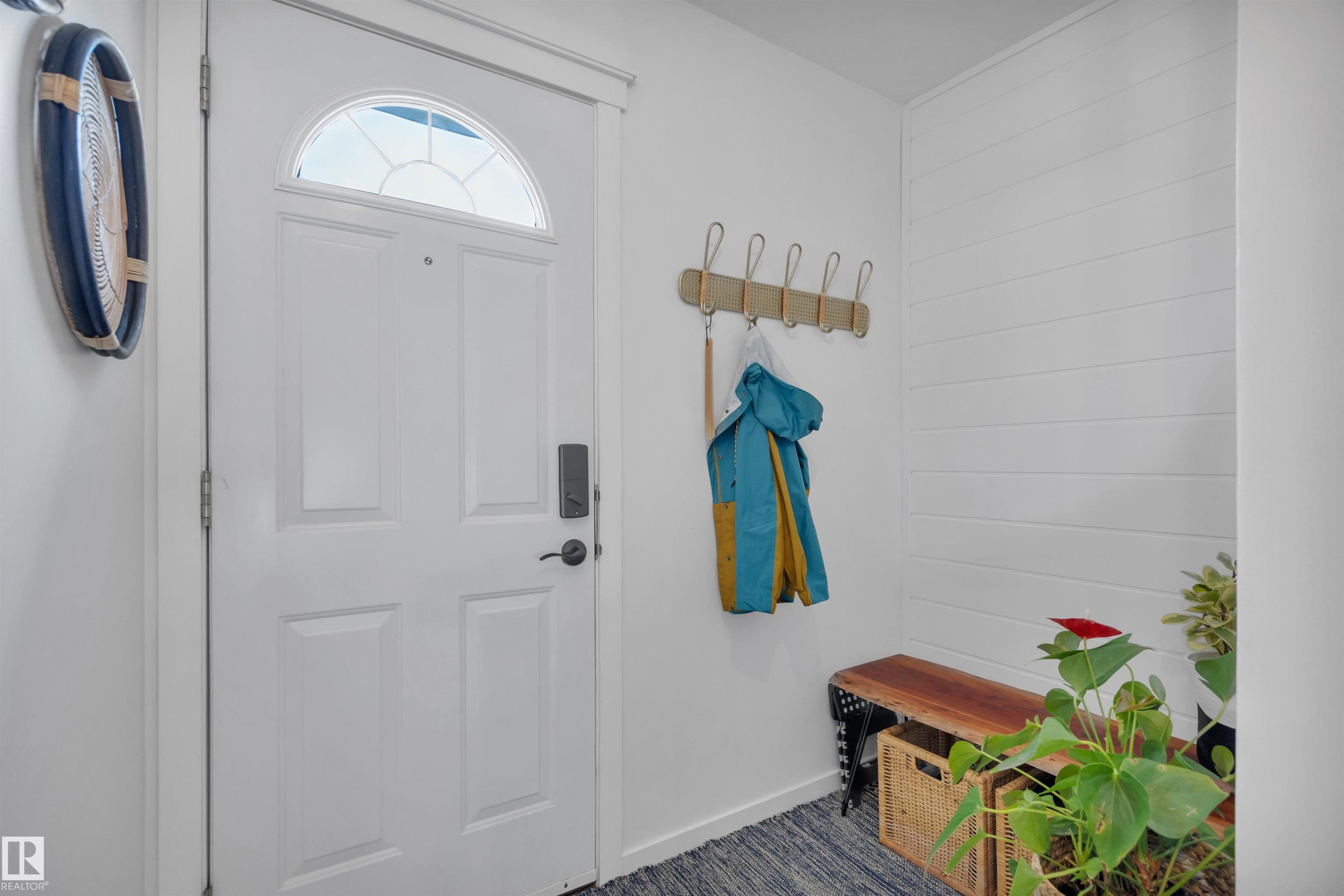 Photo 32 at 44 - 2024 57 Street NW, Meyokumin, Edmonton