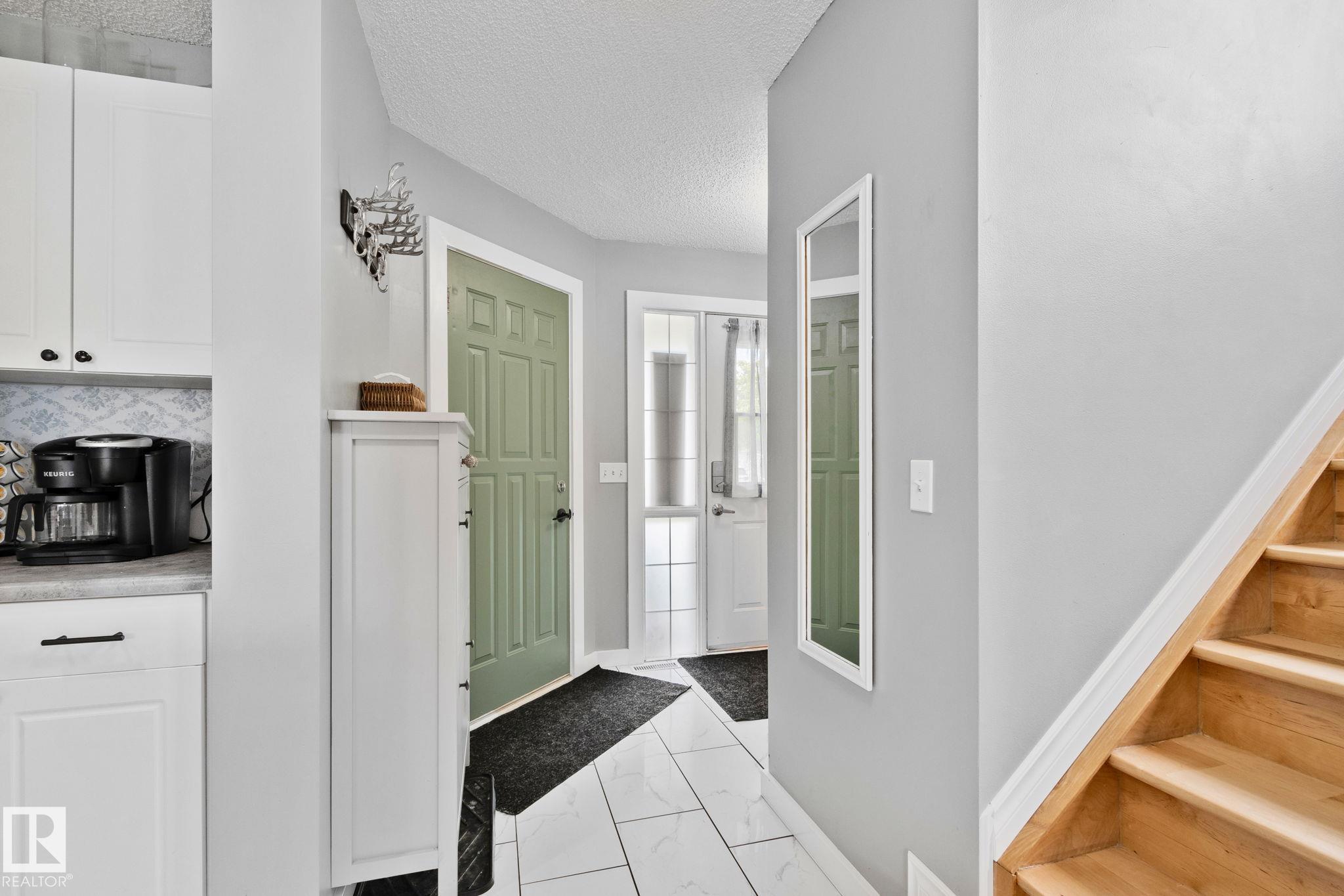 Photo 15 at 174 Lakeland Drive, Lakewood, Spruce Grove