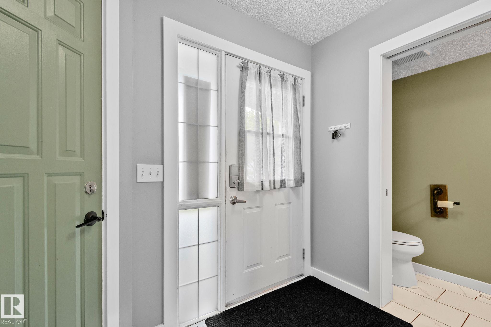 Photo 16 at 174 Lakeland Drive, Lakewood, Spruce Grove