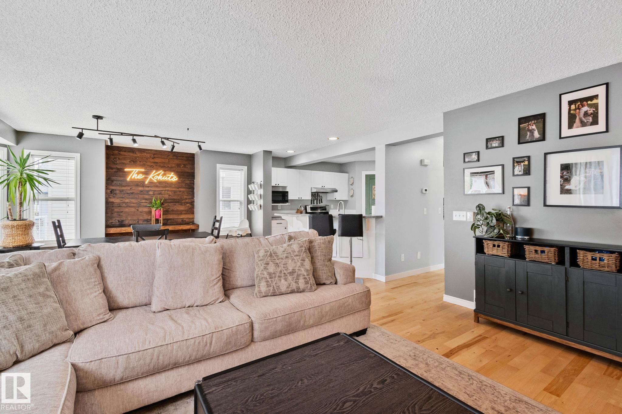Photo 5 at 174 Lakeland Drive, Lakewood, Spruce Grove