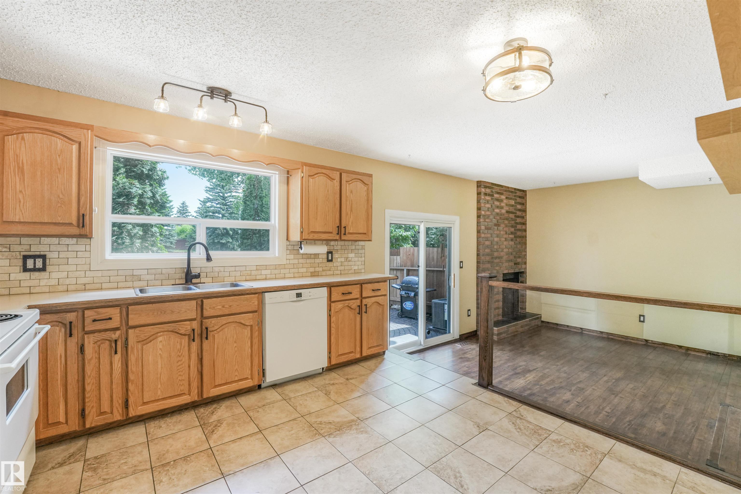 Photo 11 at 2921 130 Avenue NW, Belmont, Edmonton
