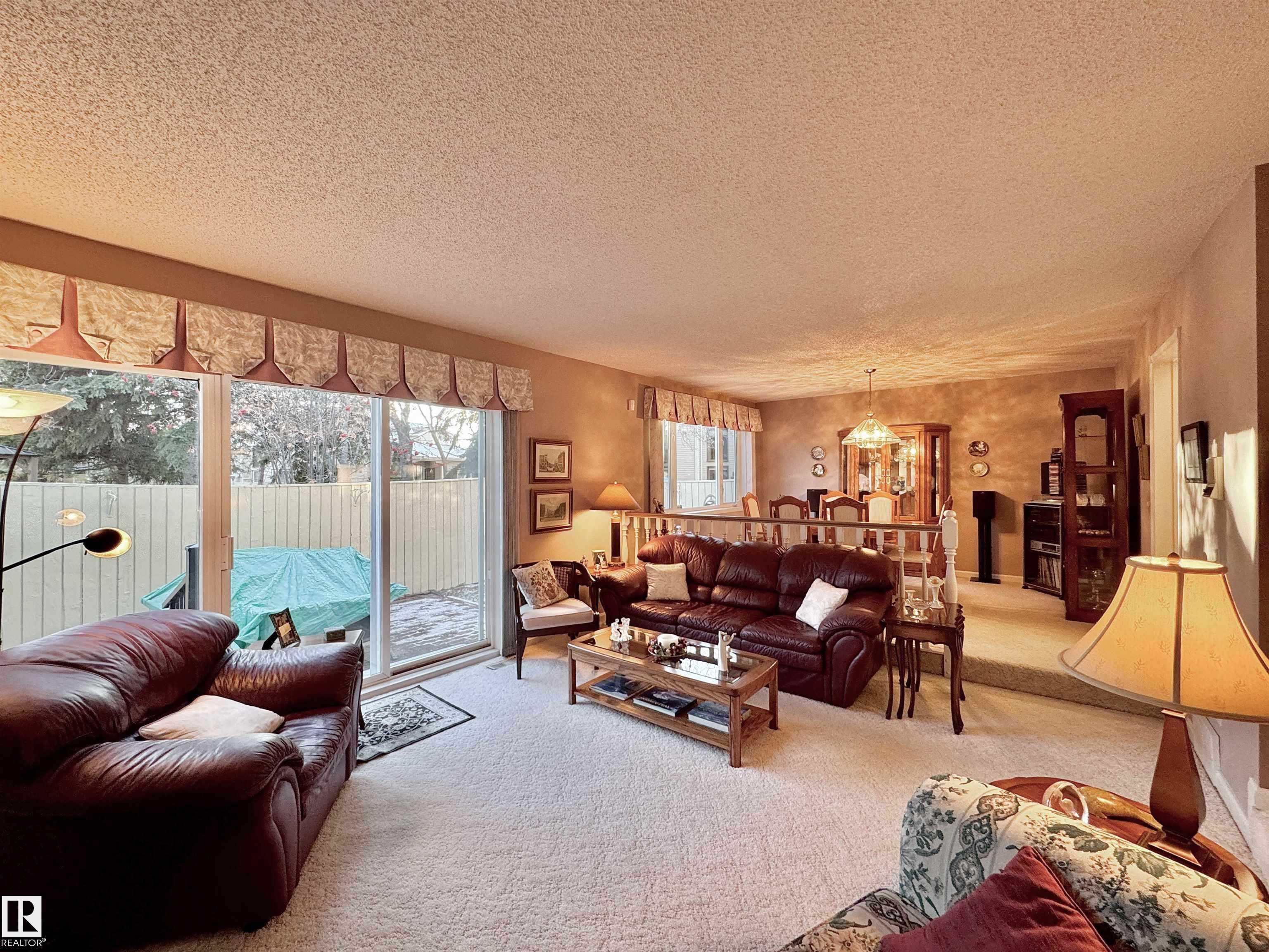Photo 11 at 1057 109 Street NW, Bearspaw, Edmonton
