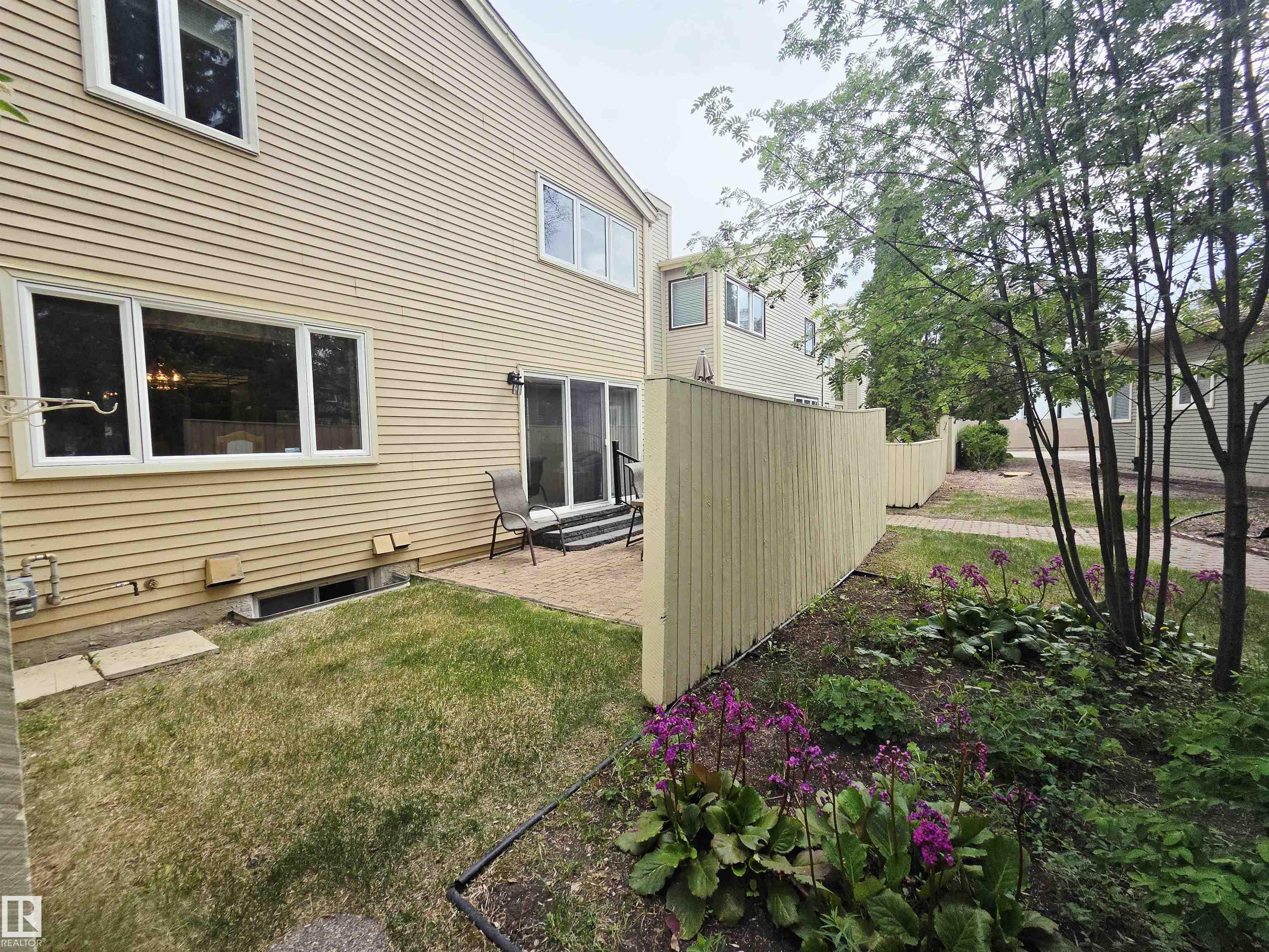 Photo 32 at 1057 109 Street NW, Bearspaw, Edmonton