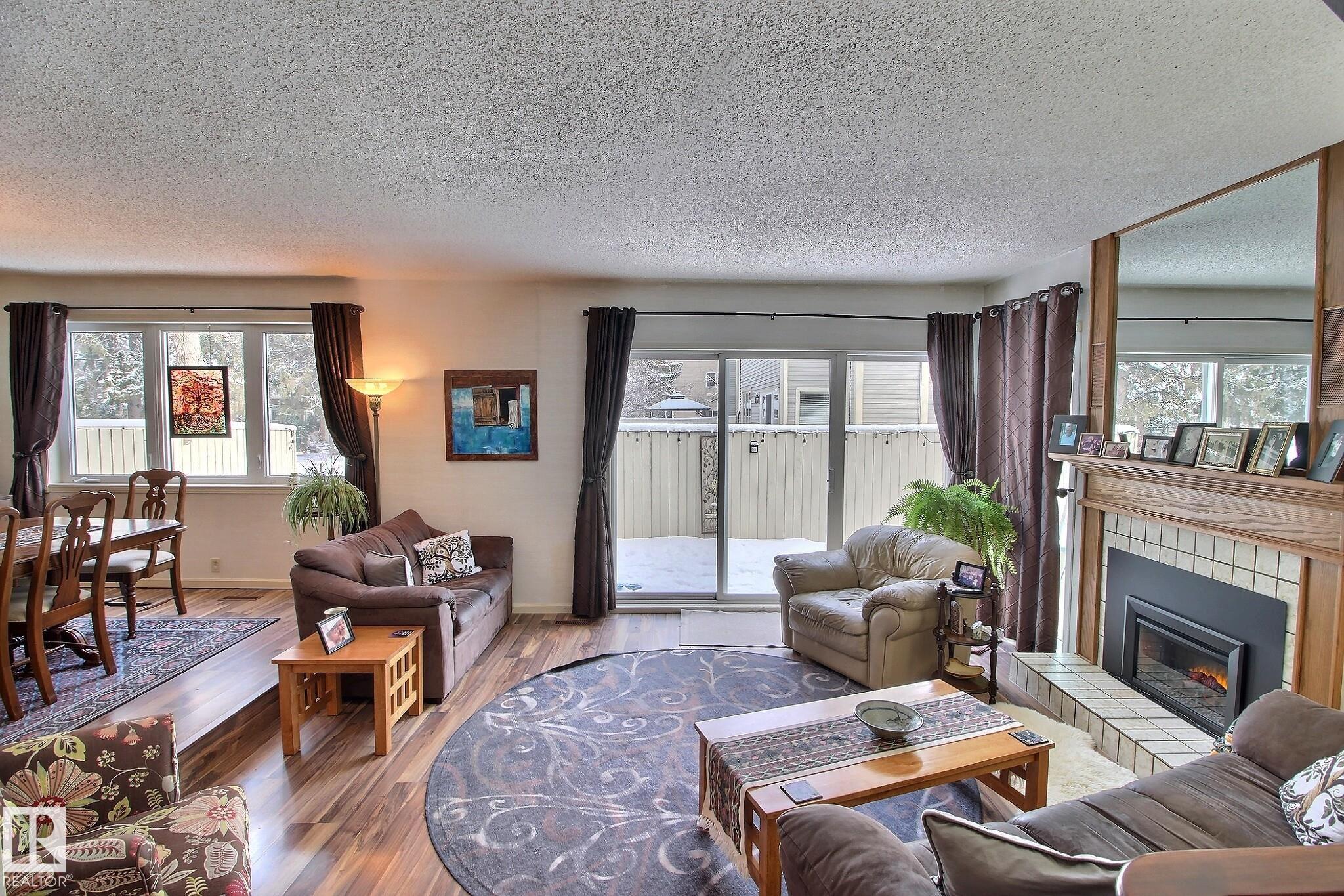 Photo 5 at 1035 109 Street NW, Bearspaw, Edmonton