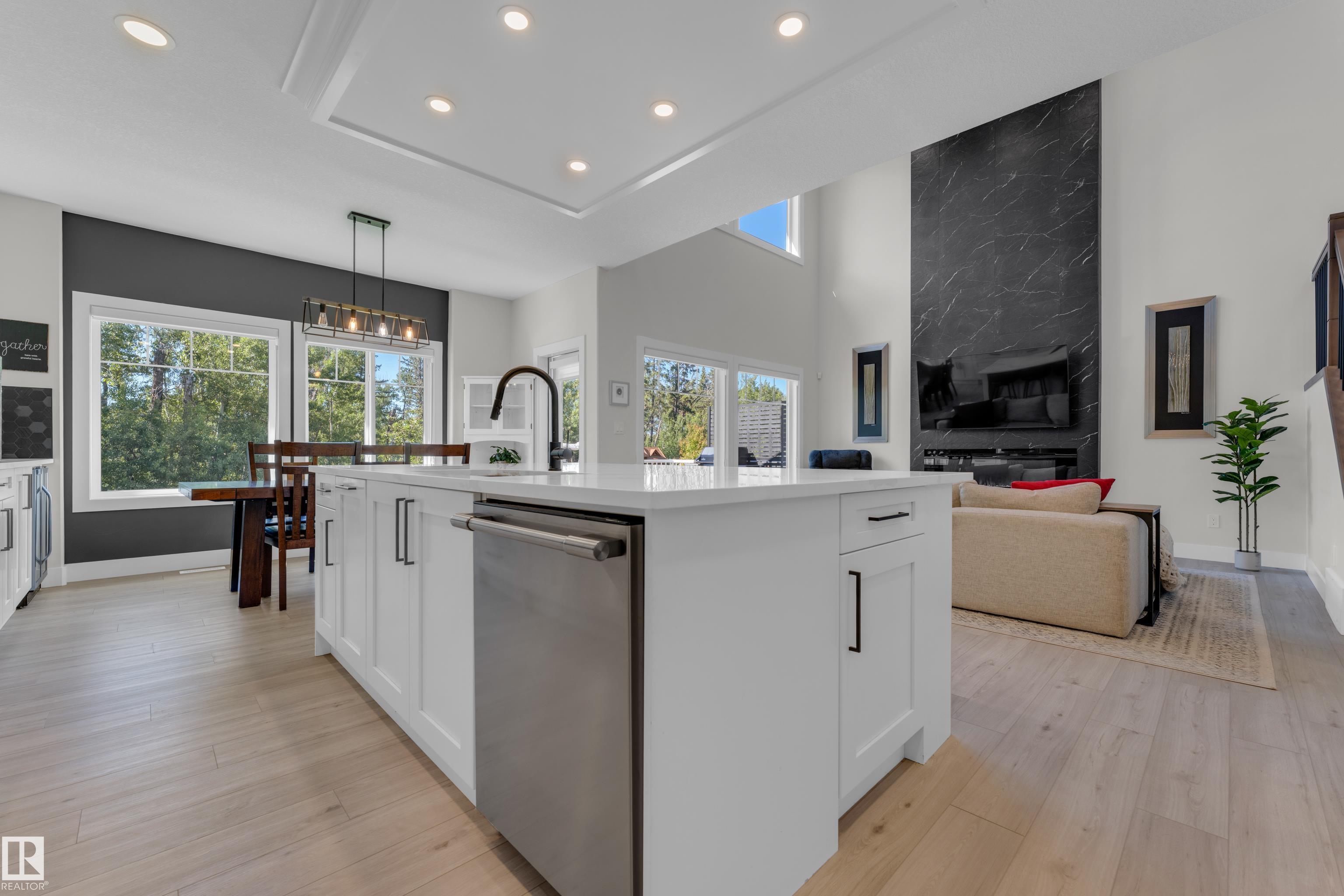 Photo 9 at 1390 Enright Landing NW, Edgemont, Edmonton