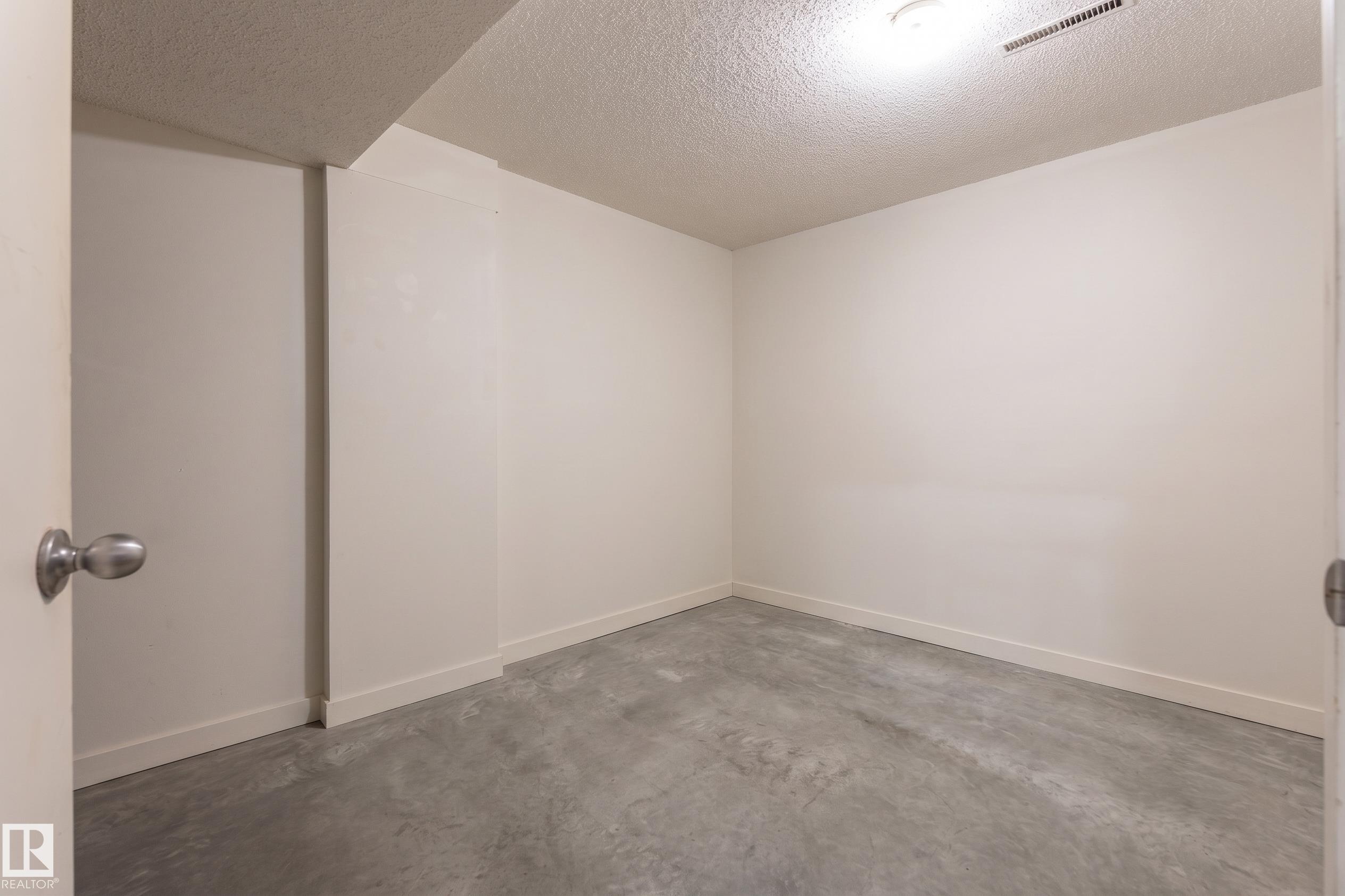 Photo 24 at 15217 54 Street NW, Casselman, Edmonton