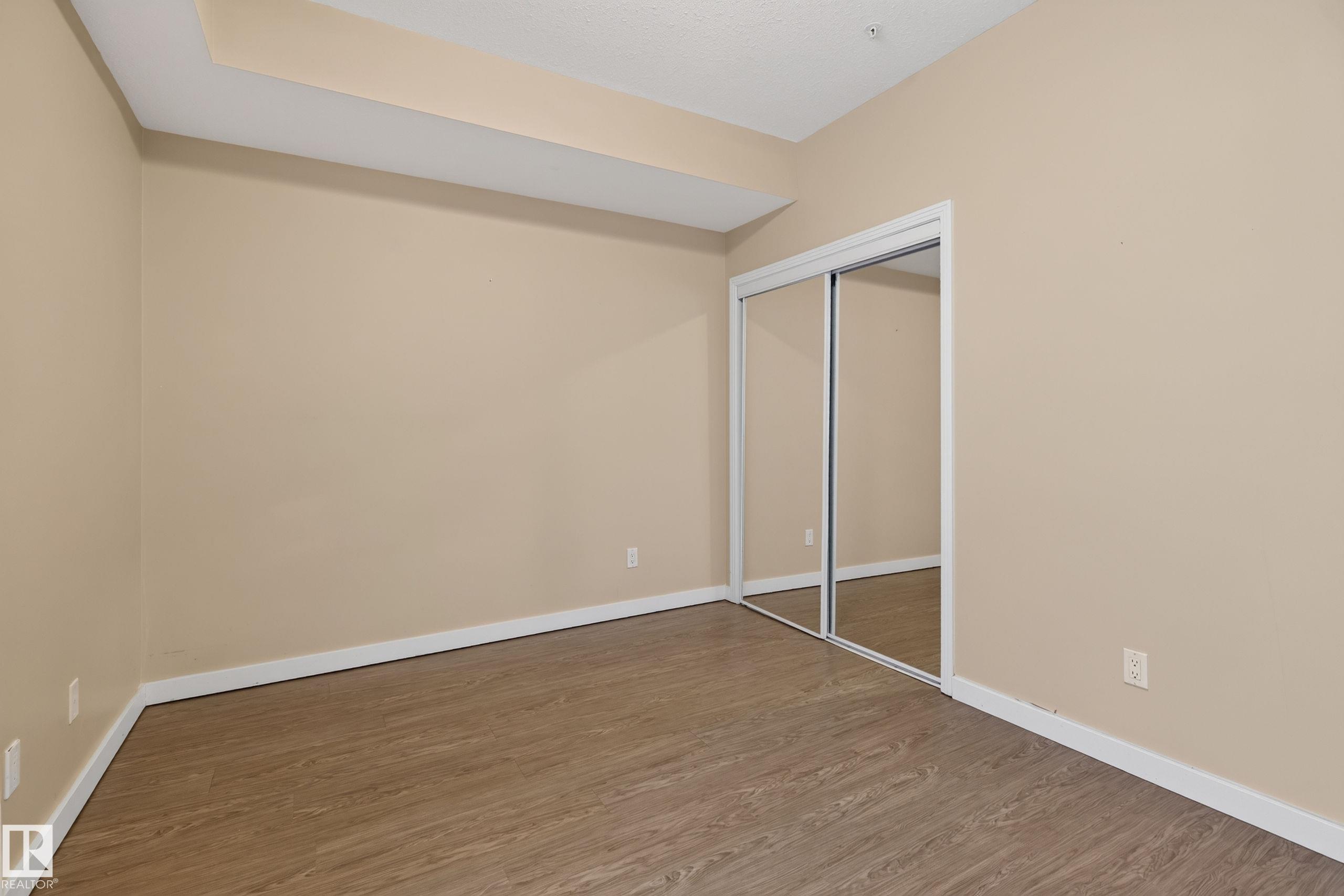 Photo 24 at 109 - 9828 112 Street NW, Wîhkwêntôwin, Edmonton