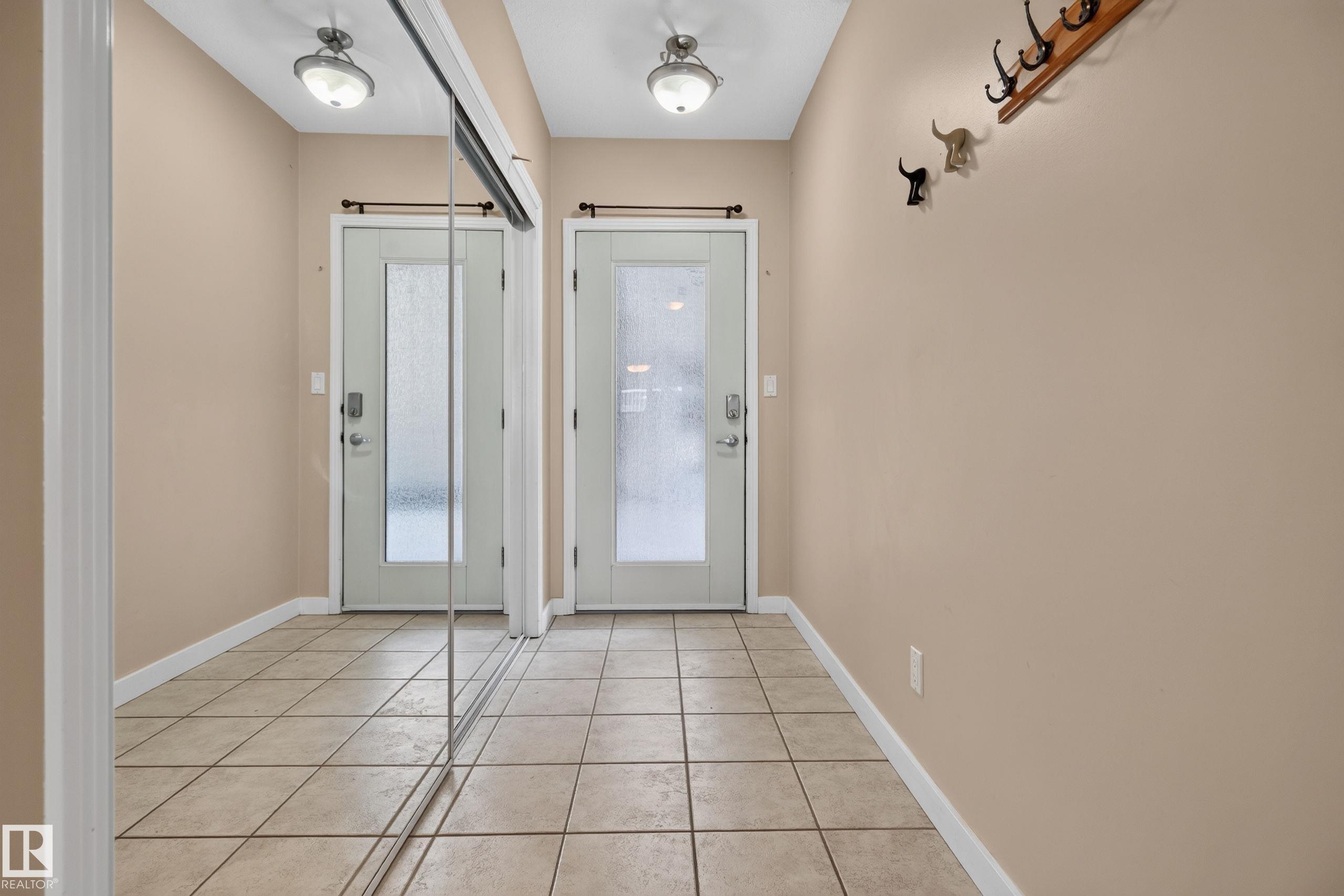 Photo 6 at 109 - 9828 112 Street NW, Wîhkwêntôwin, Edmonton