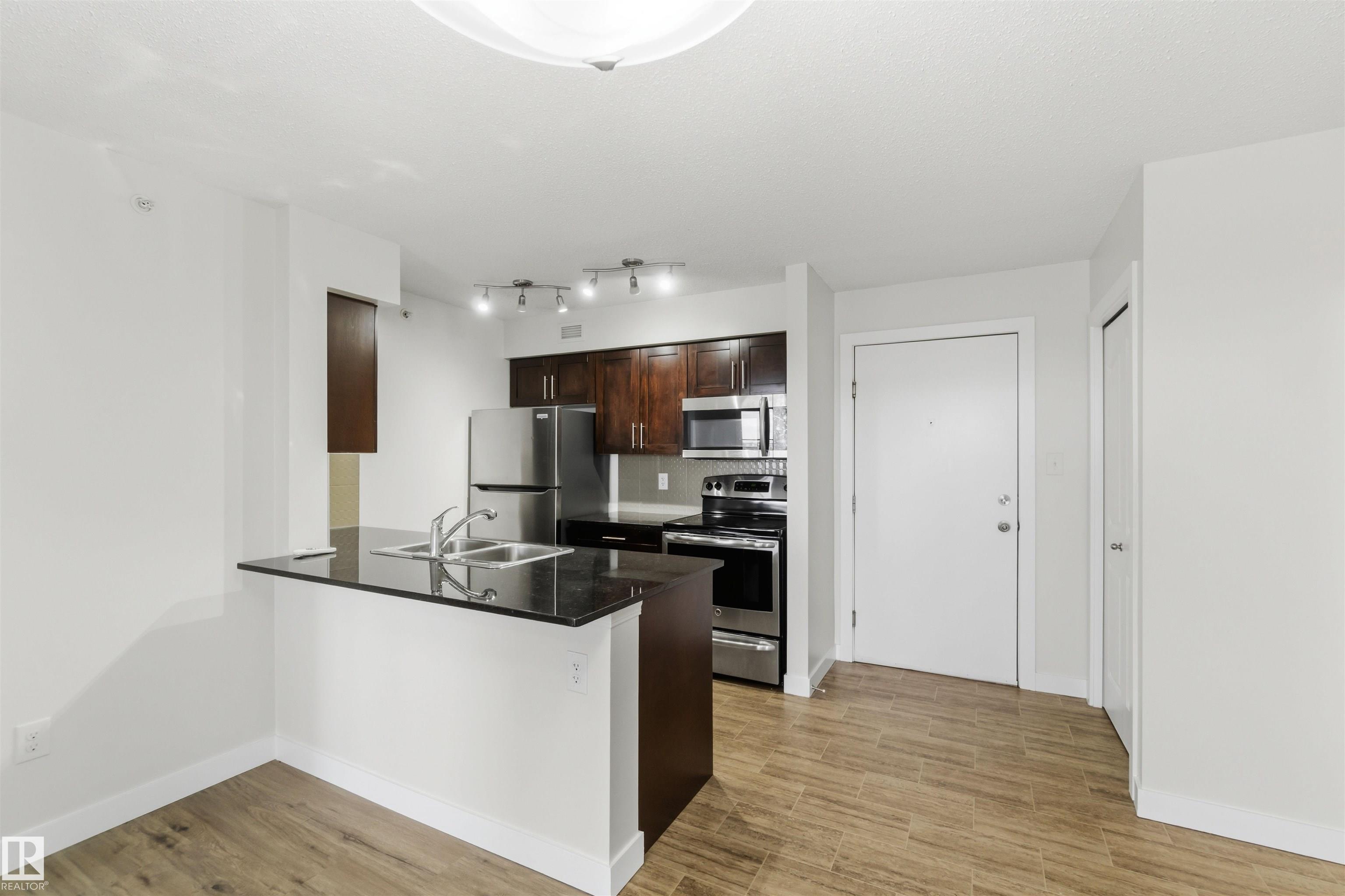 Photo 5 at 403 - 270 Mcconachie Drive NW, McConachie Area, Edmonton