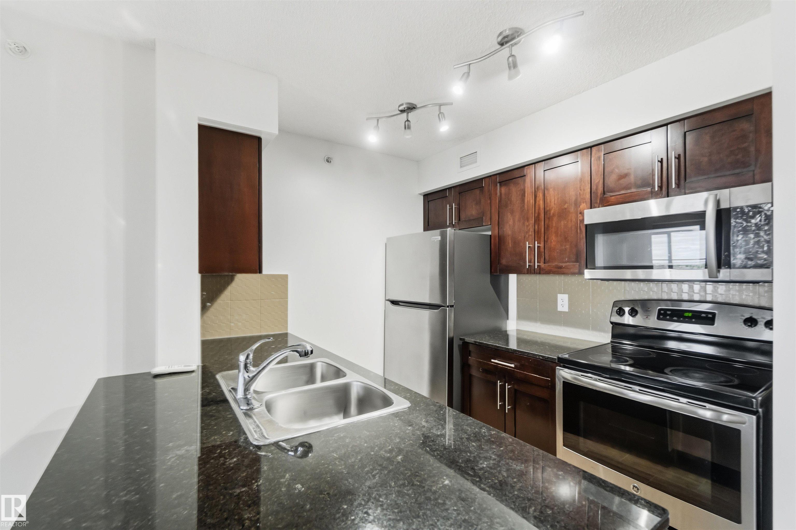 Photo 10 at 403 - 270 Mcconachie Drive NW, McConachie Area, Edmonton