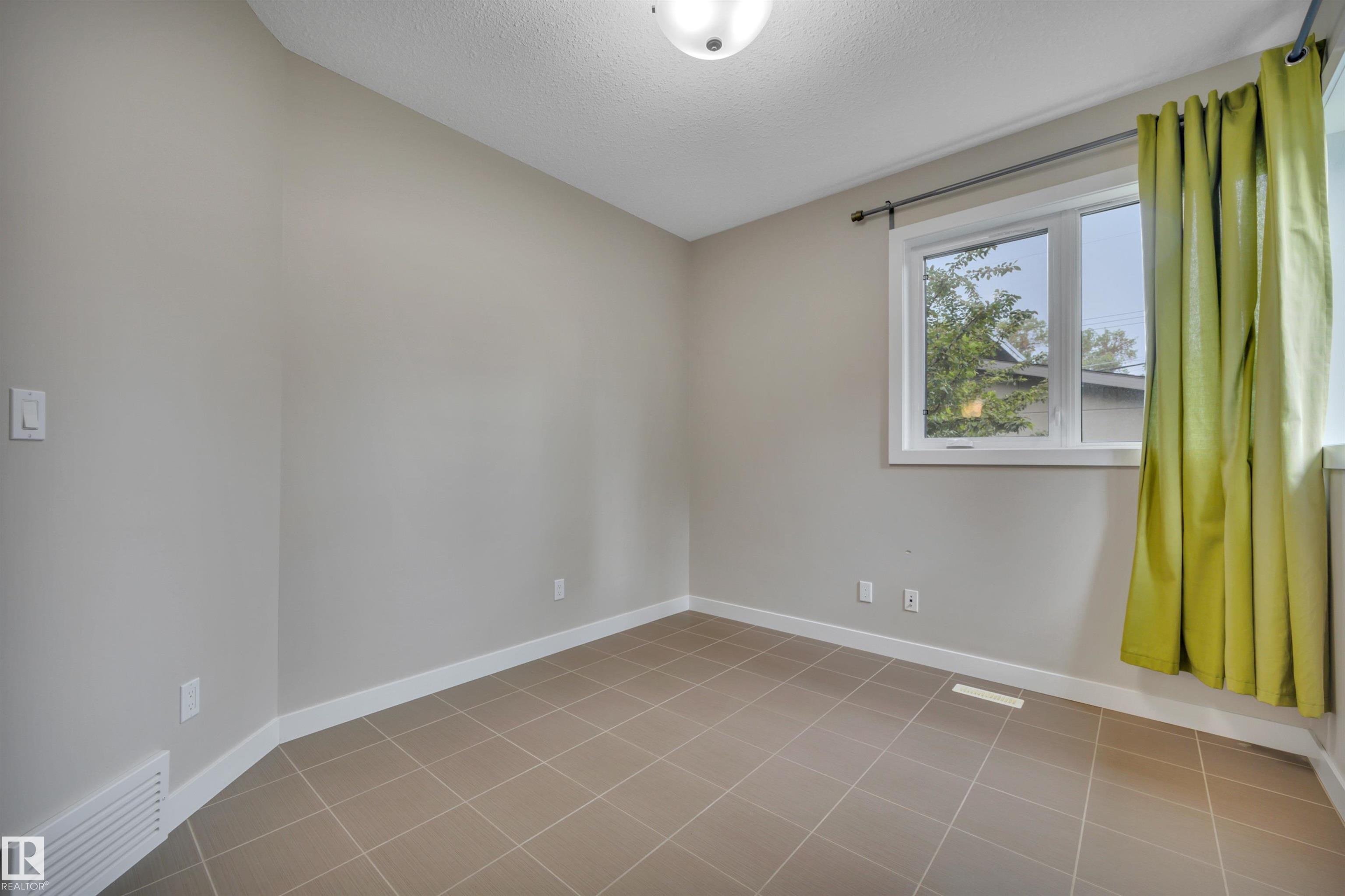 Photo 18 at 10951 81 Avenue NW, Garneau, Edmonton