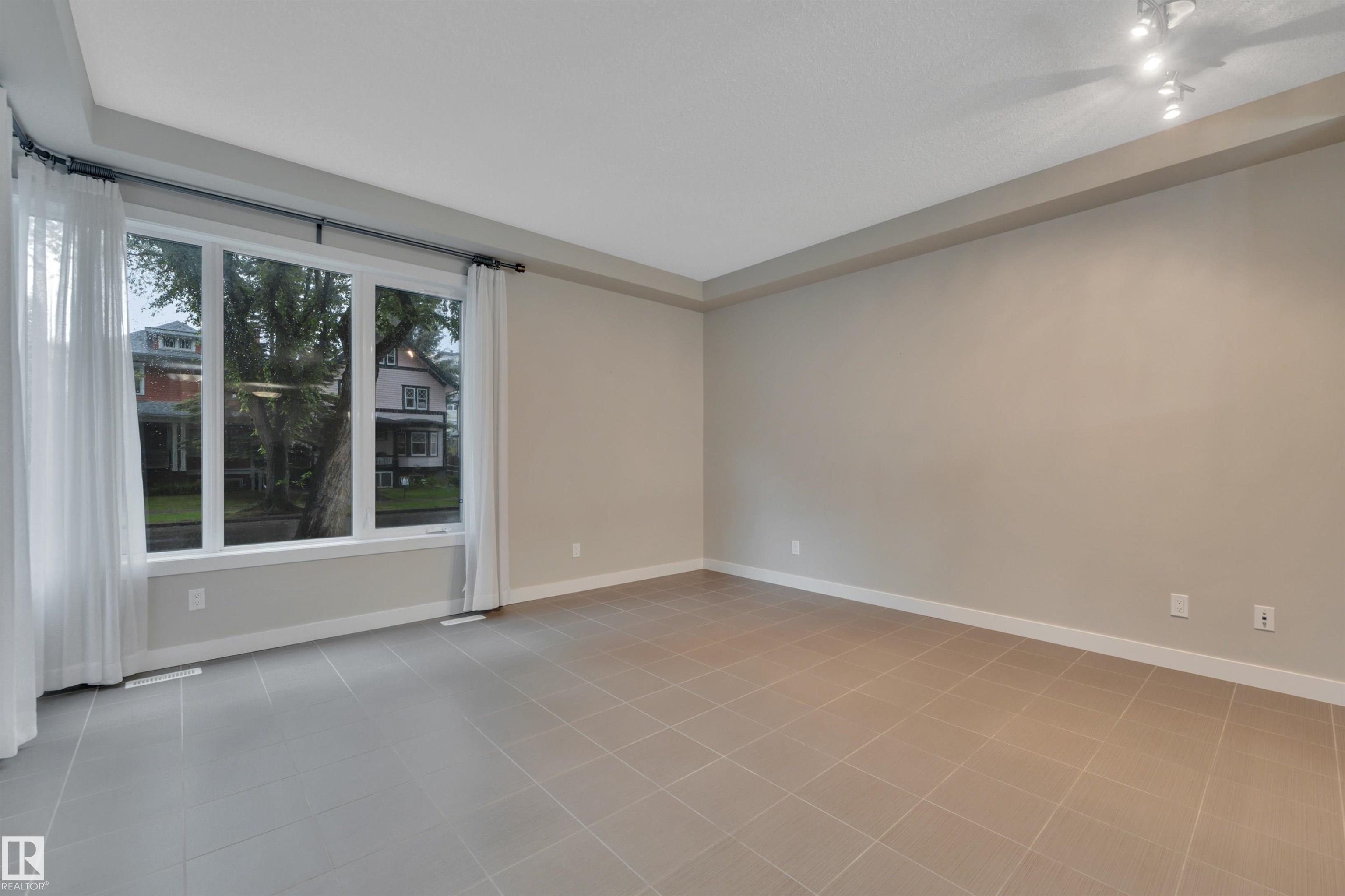 Photo 6 at 10951 81 Avenue NW, Garneau, Edmonton