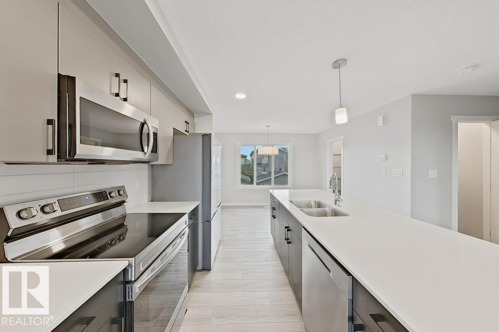 Photo 11 at 5034 Rivers Edge Way NW, River's Edge, Edmonton