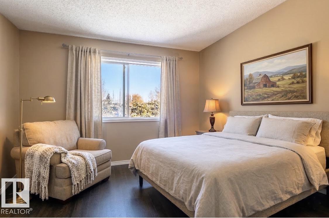 Photo 4 at 18633 122 Avenue NW, Kinokamau Plains Area, Edmonton