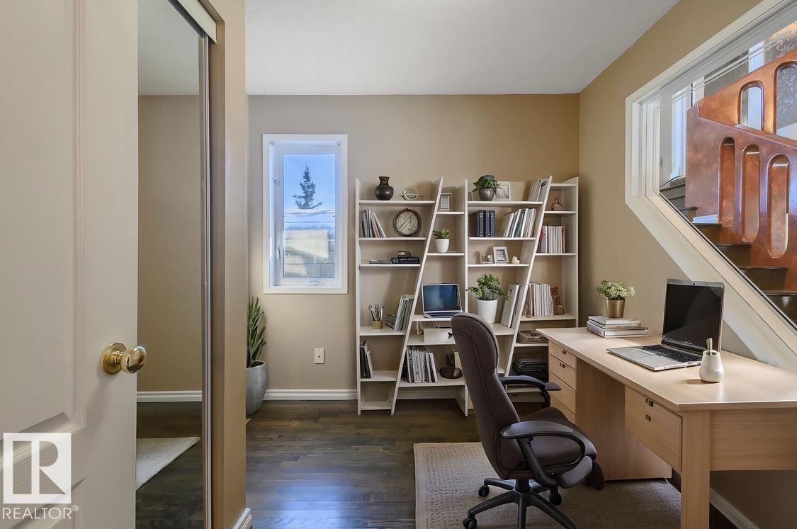 Photo 6 at 18633 122 Avenue NW, Kinokamau Plains Area, Edmonton