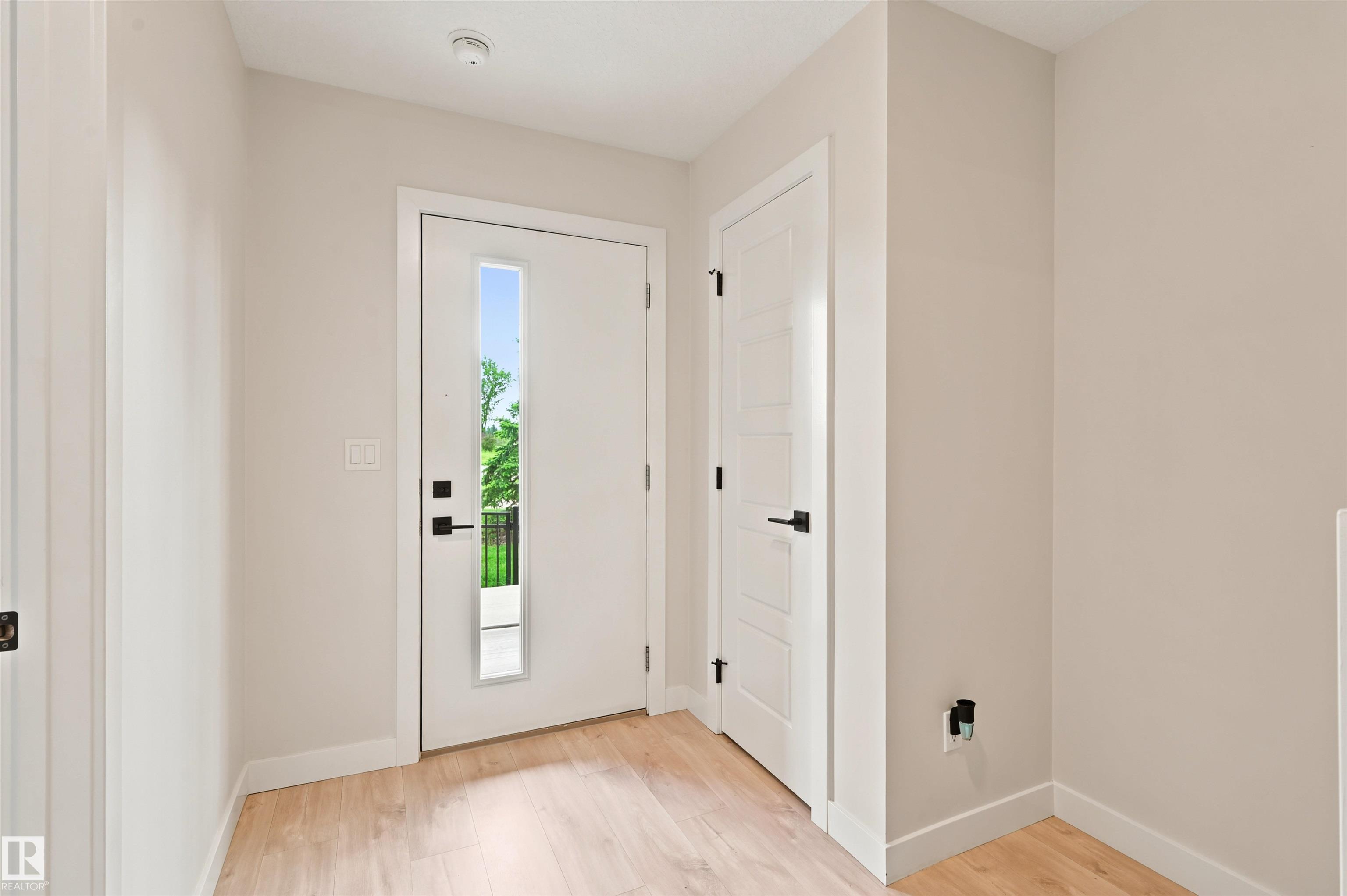 Photo 4 at 54 - 1010 Rabbit Hill Road SW, Glenridding Heights, Edmonton