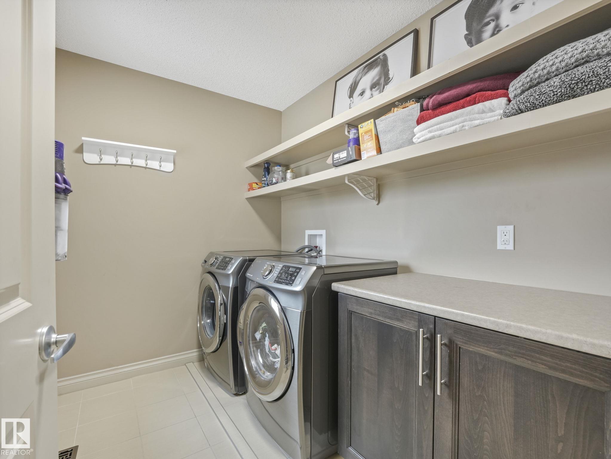 Photo 24 at 16412 12 Avenue SW, Glenridding Heights, Edmonton