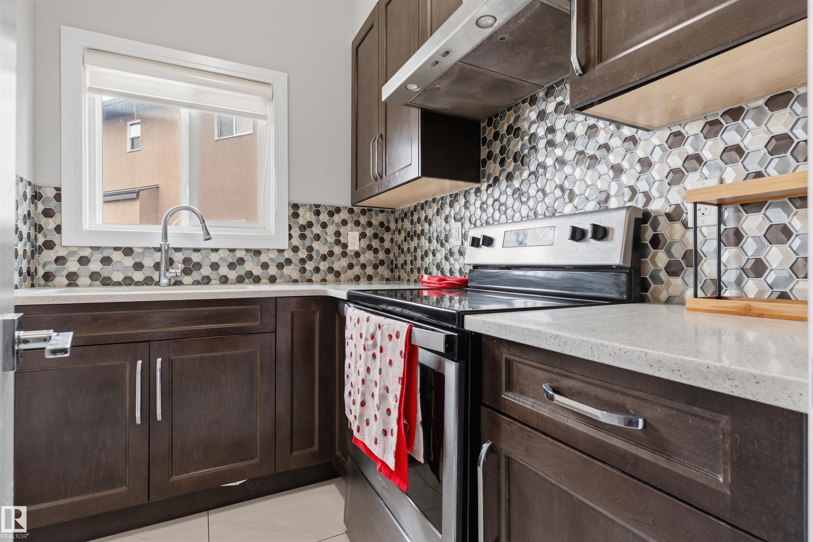 Photo 16 at 3312 11 Avenue NW, Laurel, Edmonton