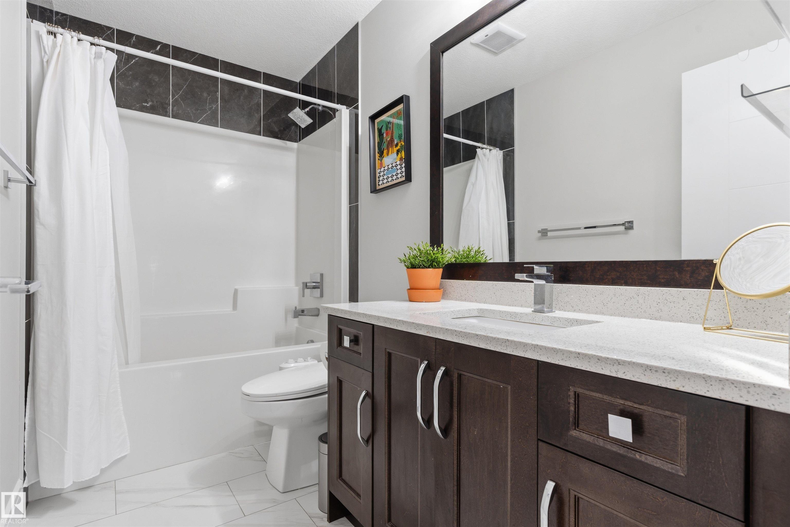 Photo 24 at 3312 11 Avenue NW, Laurel, Edmonton