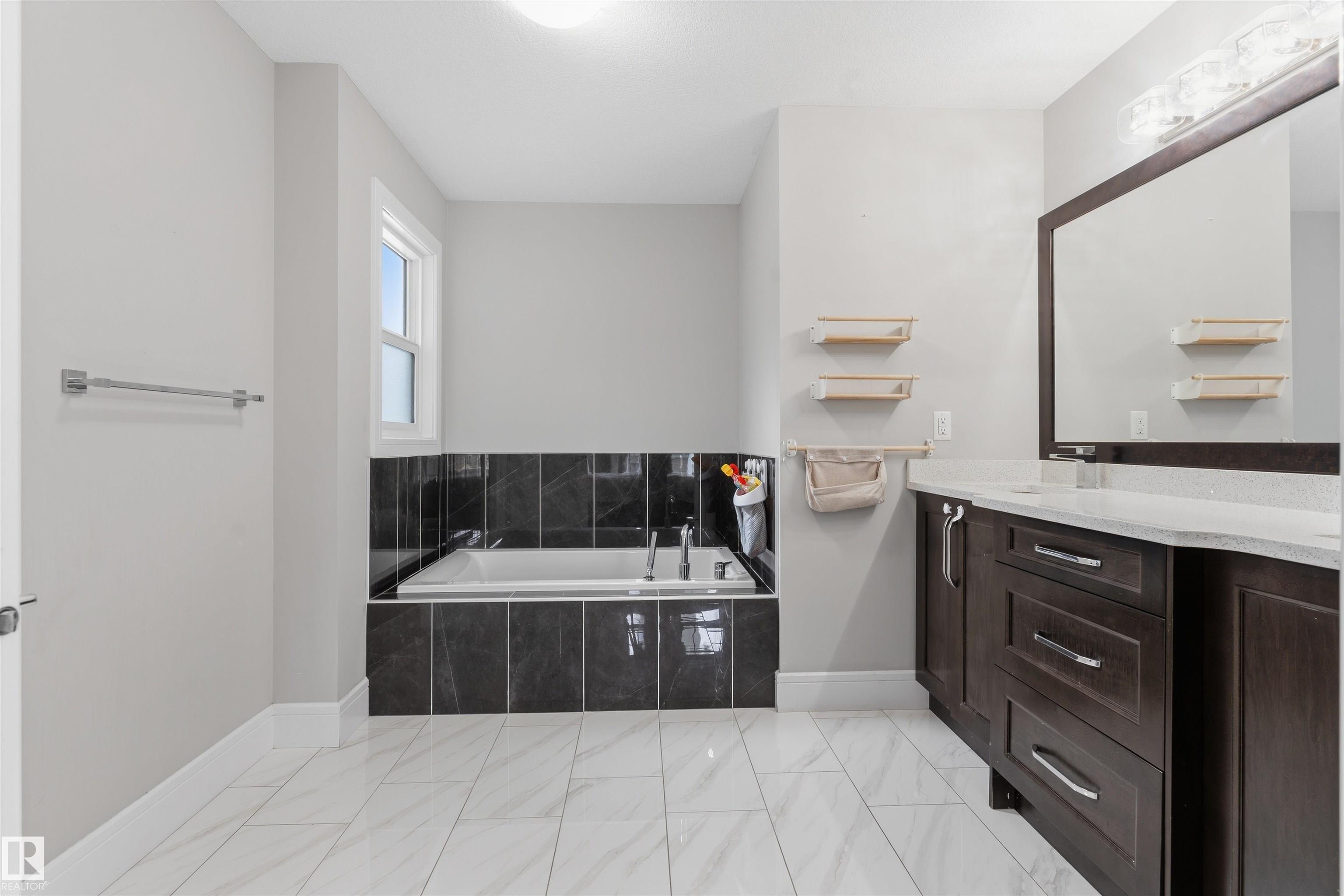 Photo 34 at 3312 11 Avenue NW, Laurel, Edmonton
