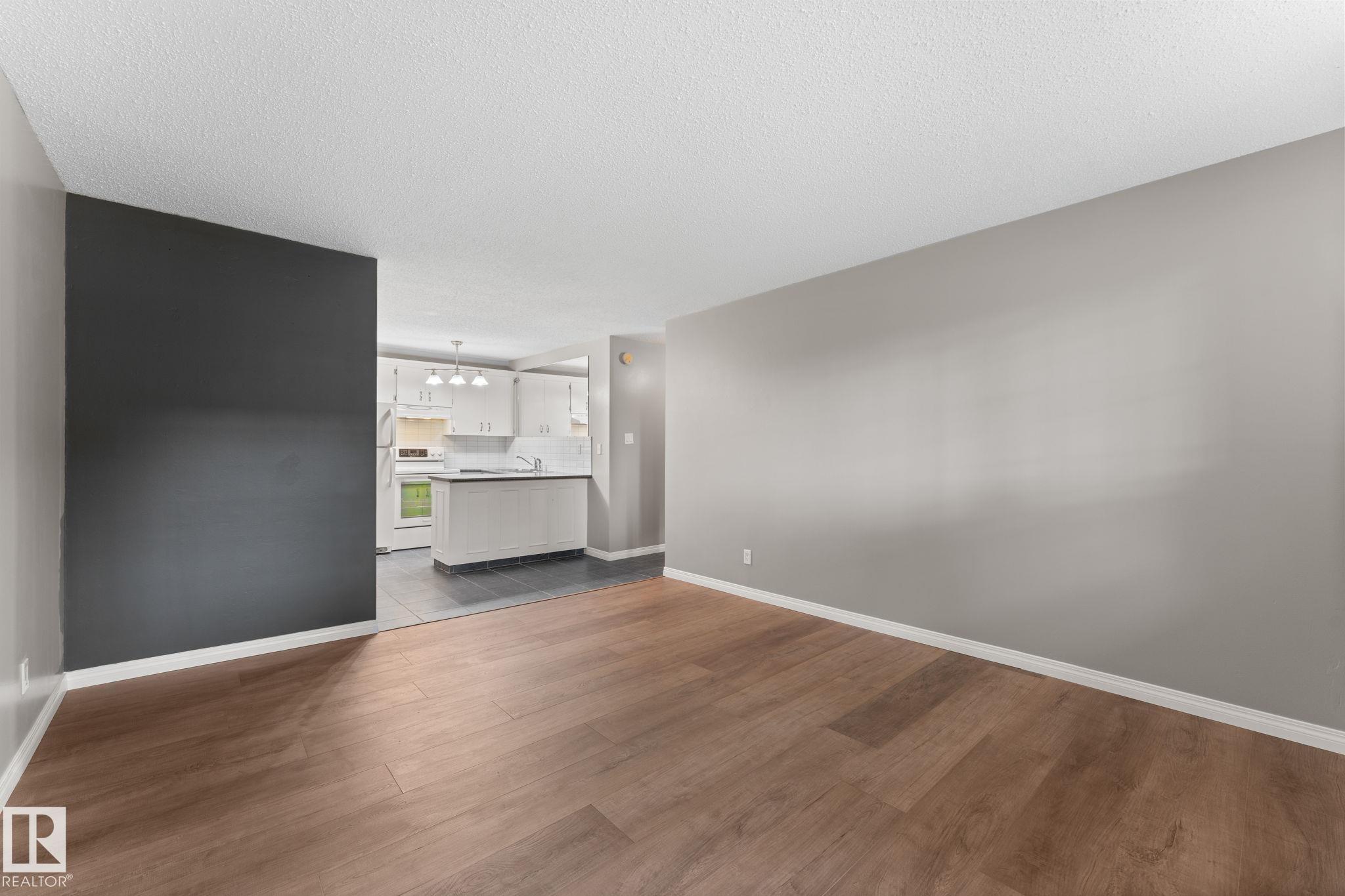 Photo 15 at 102 - 10225 114 Street NW, Wîhkwêntôwin, Edmonton