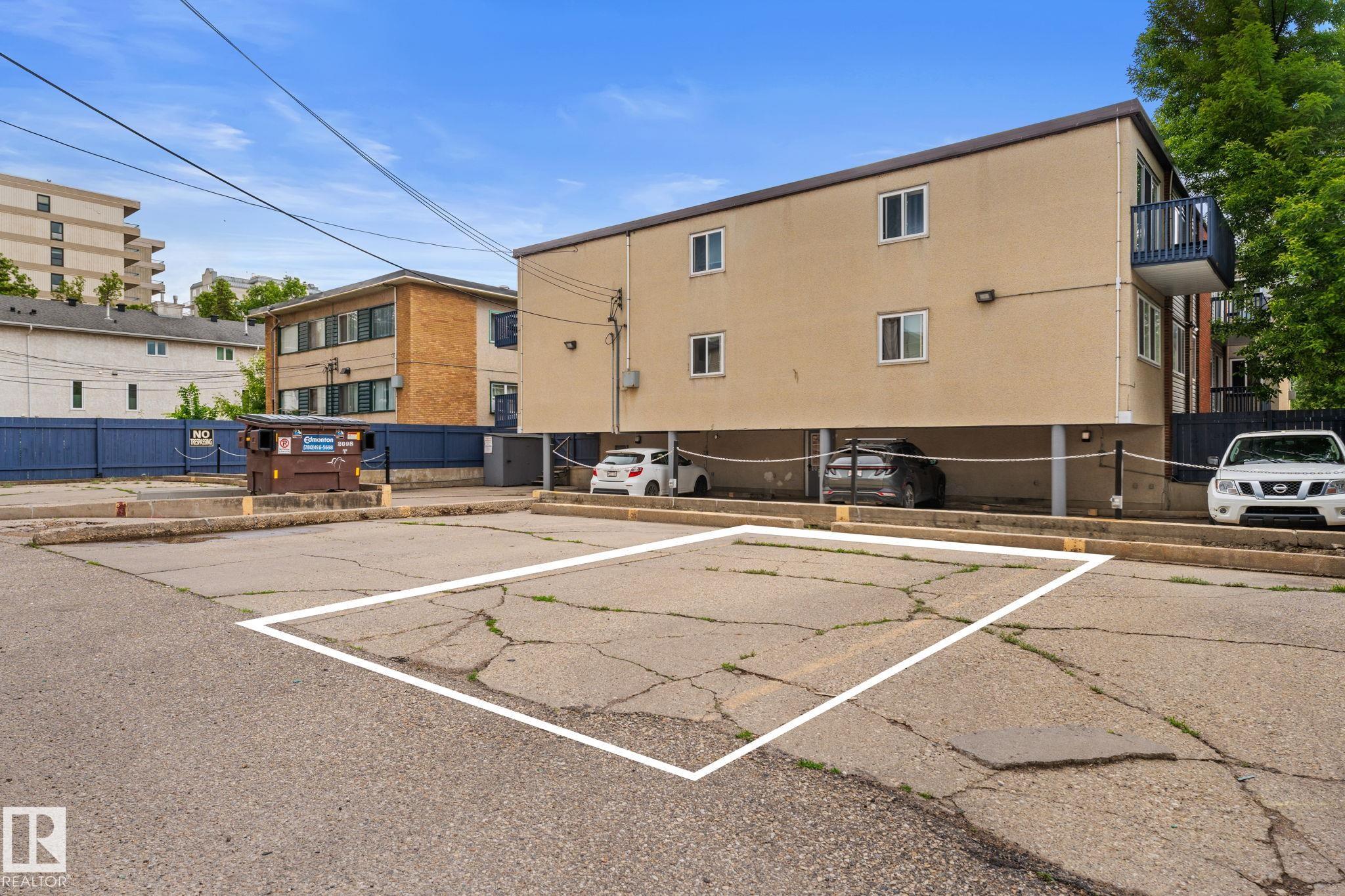 Photo 27 at 102 - 10225 114 Street NW, Wîhkwêntôwin, Edmonton
