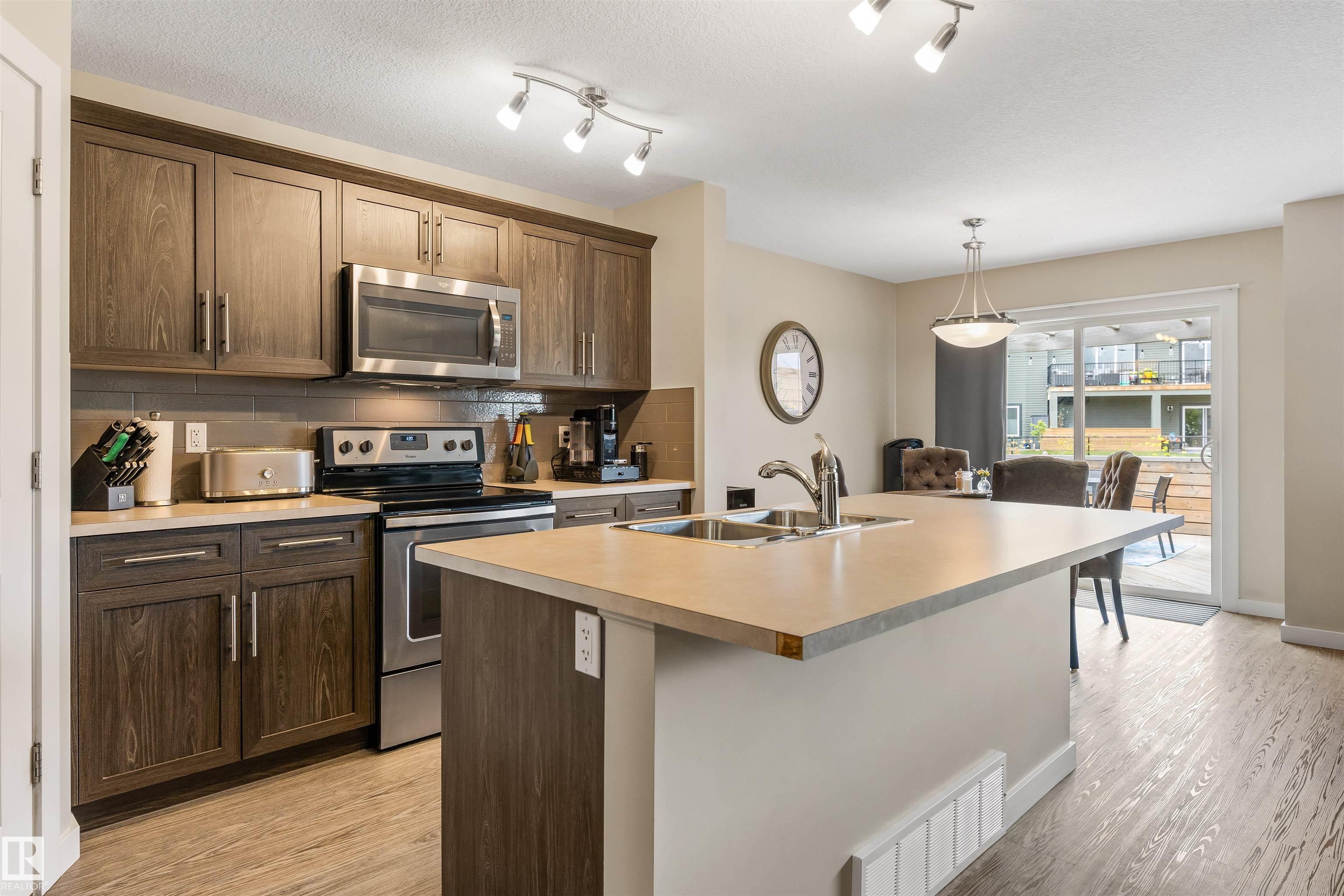 Photo 4 at 20530 128 Avenue NW, Trumpeter Area, Edmonton