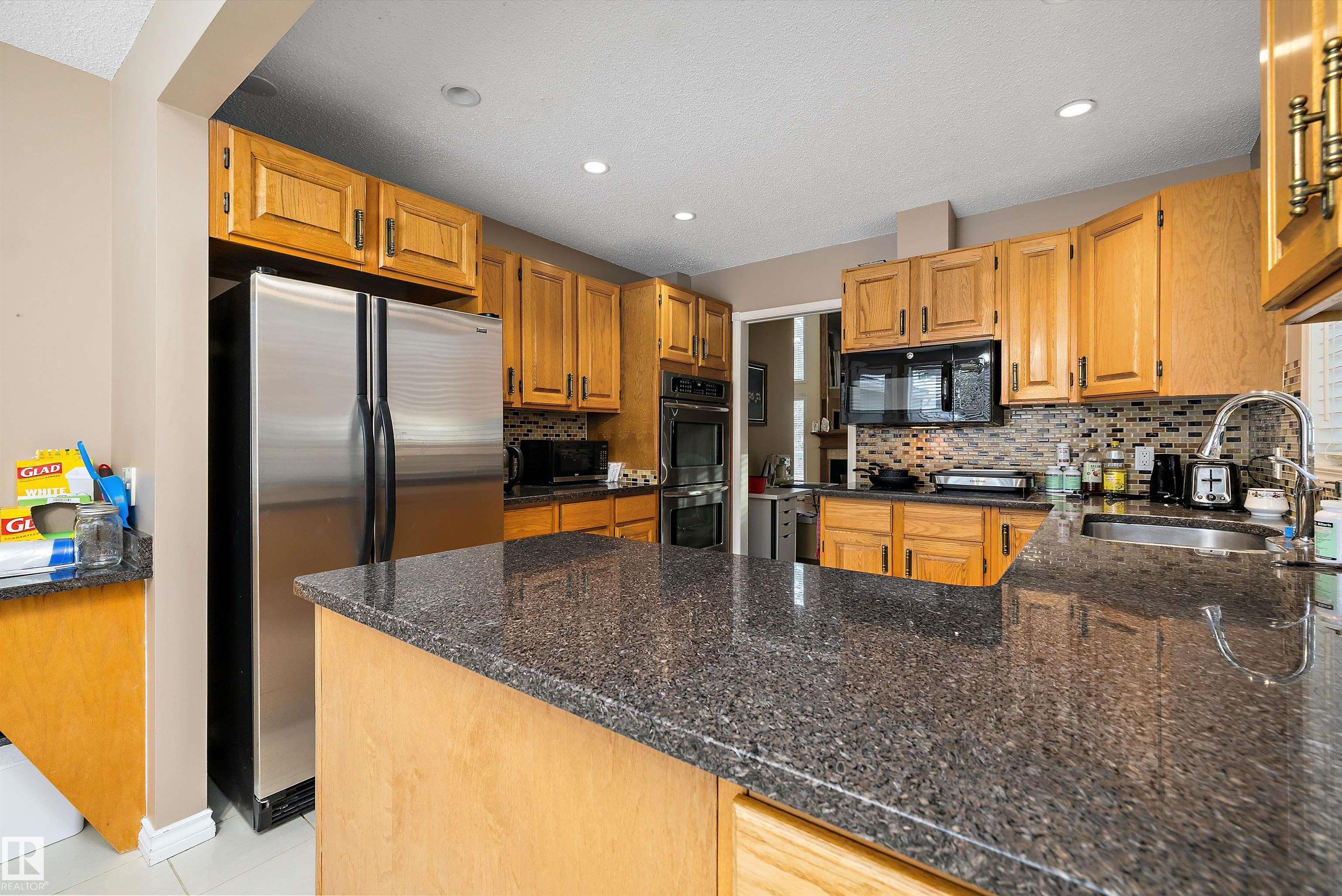 Photo 16 at 1027 109 Street NW, Bearspaw, Edmonton