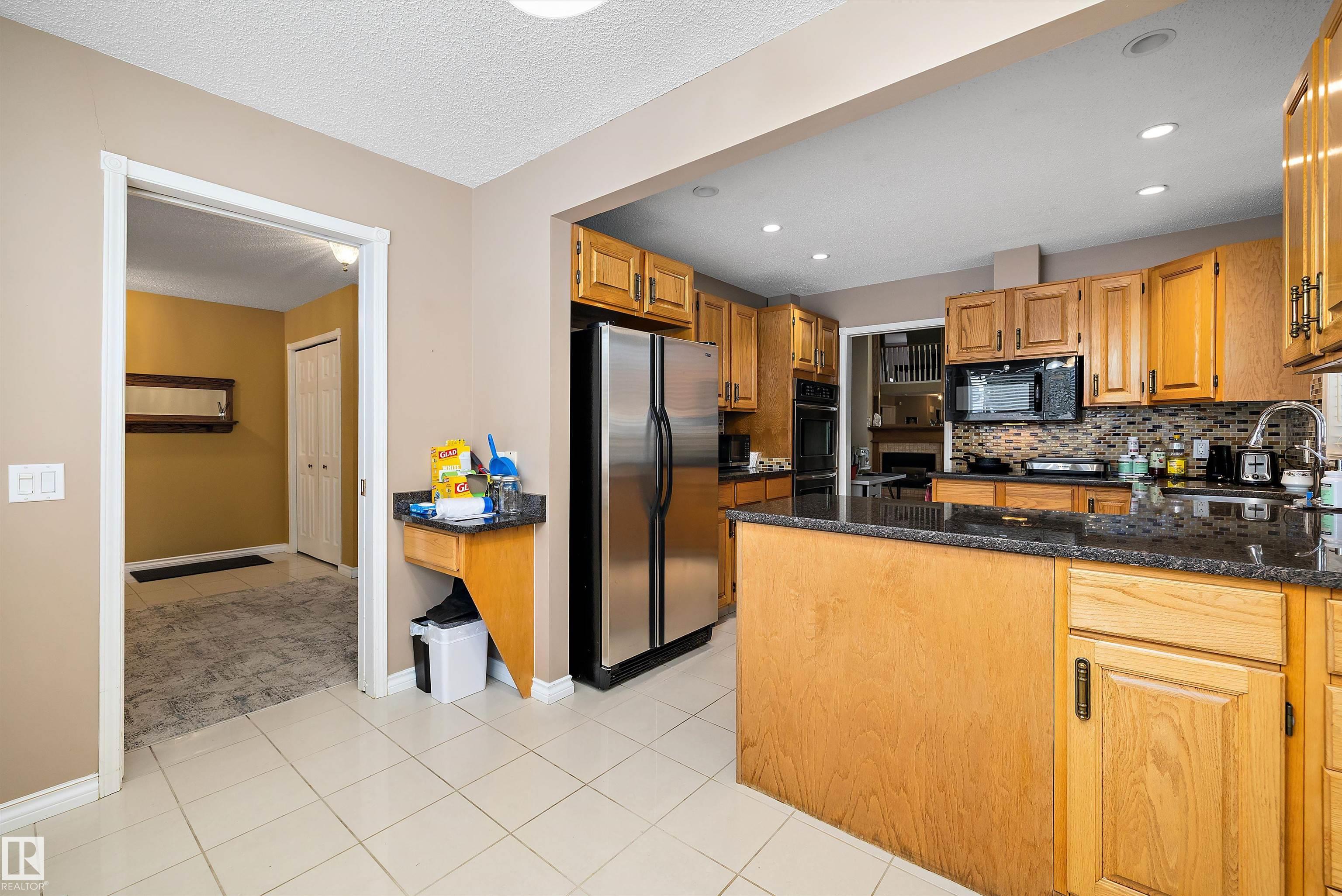 Photo 18 at 1027 109 Street NW, Bearspaw, Edmonton