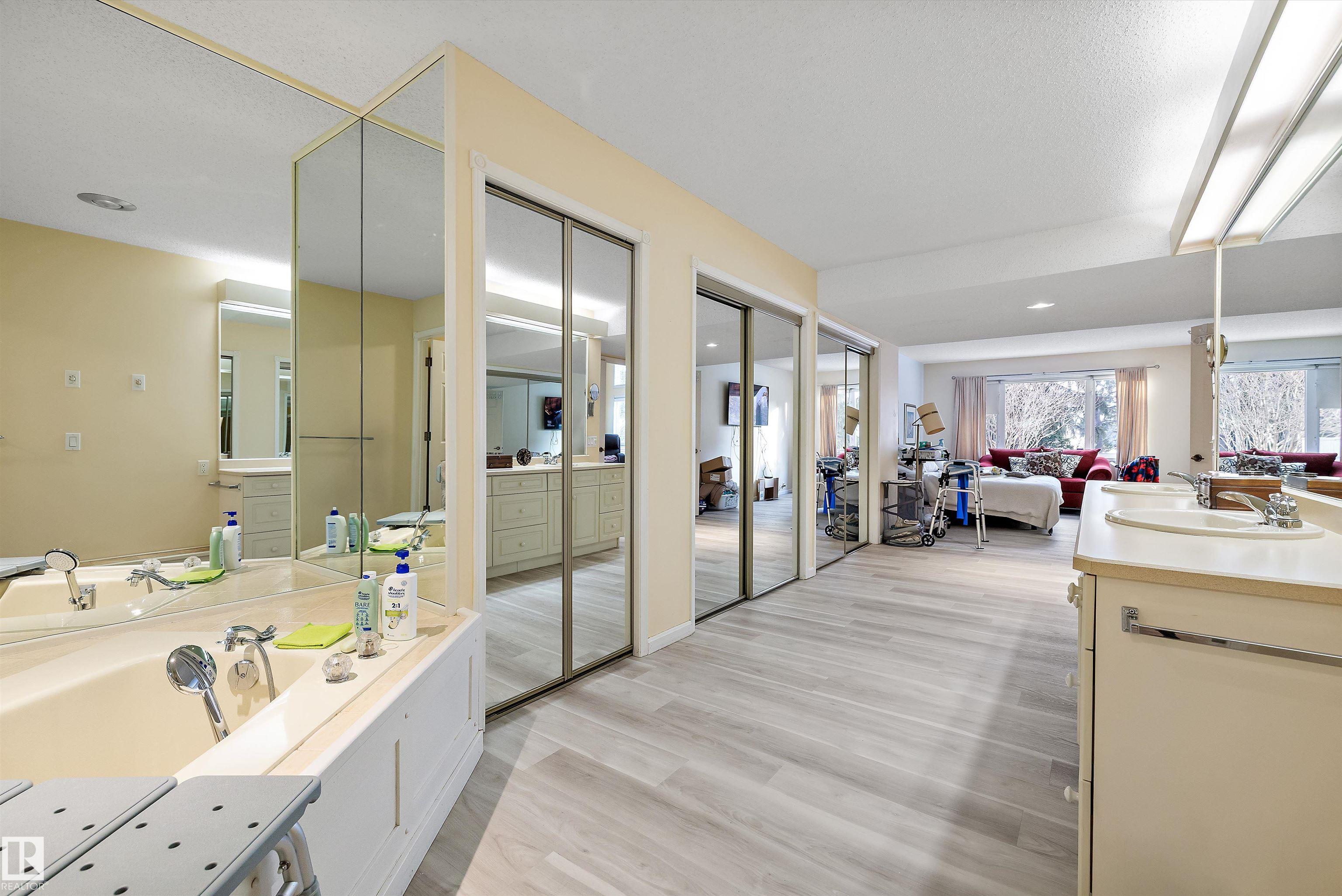 Photo 25 at 1027 109 Street NW, Bearspaw, Edmonton