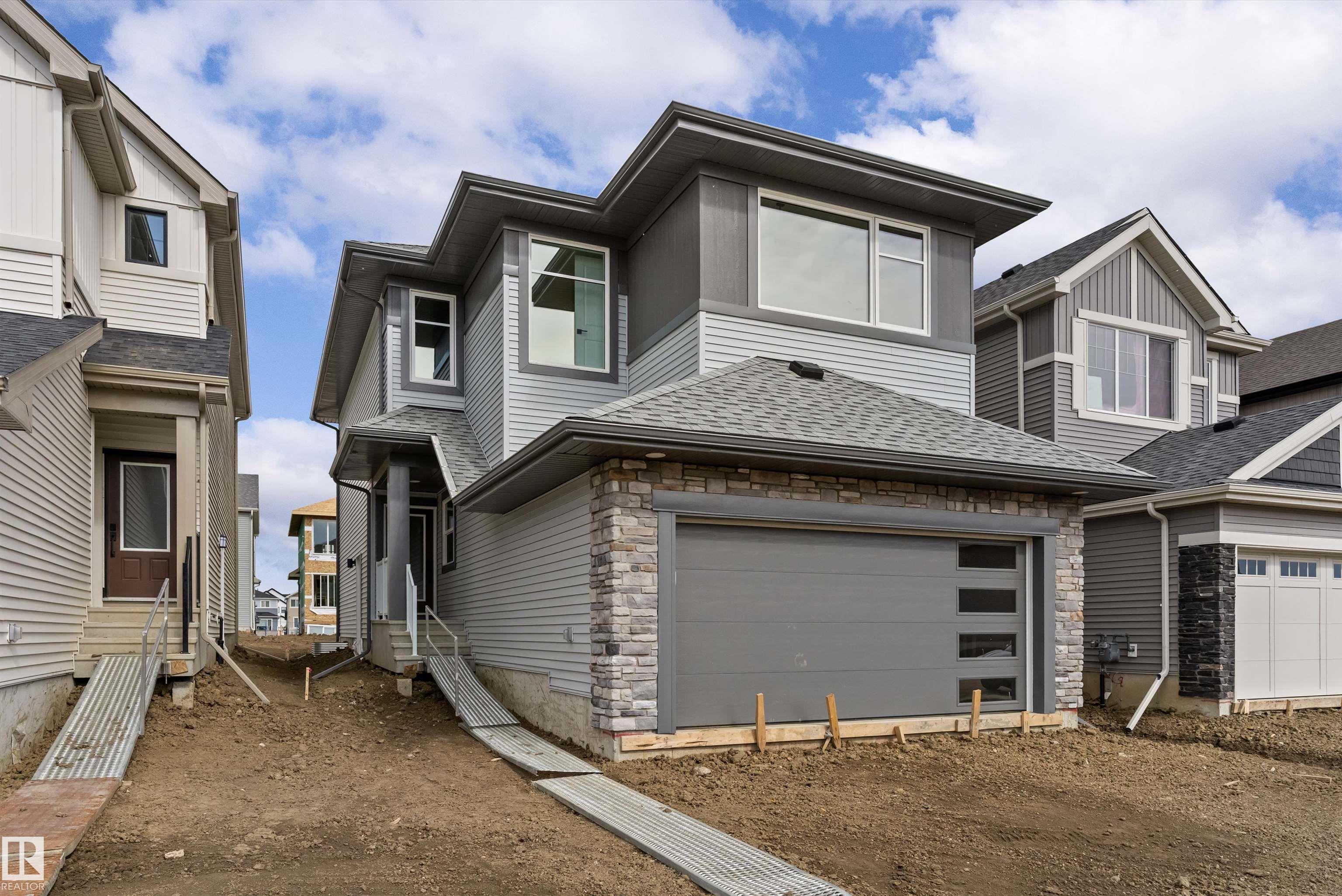 Photo 2 at 5133 Cawsey Bend SW, Chappelle Area, Edmonton