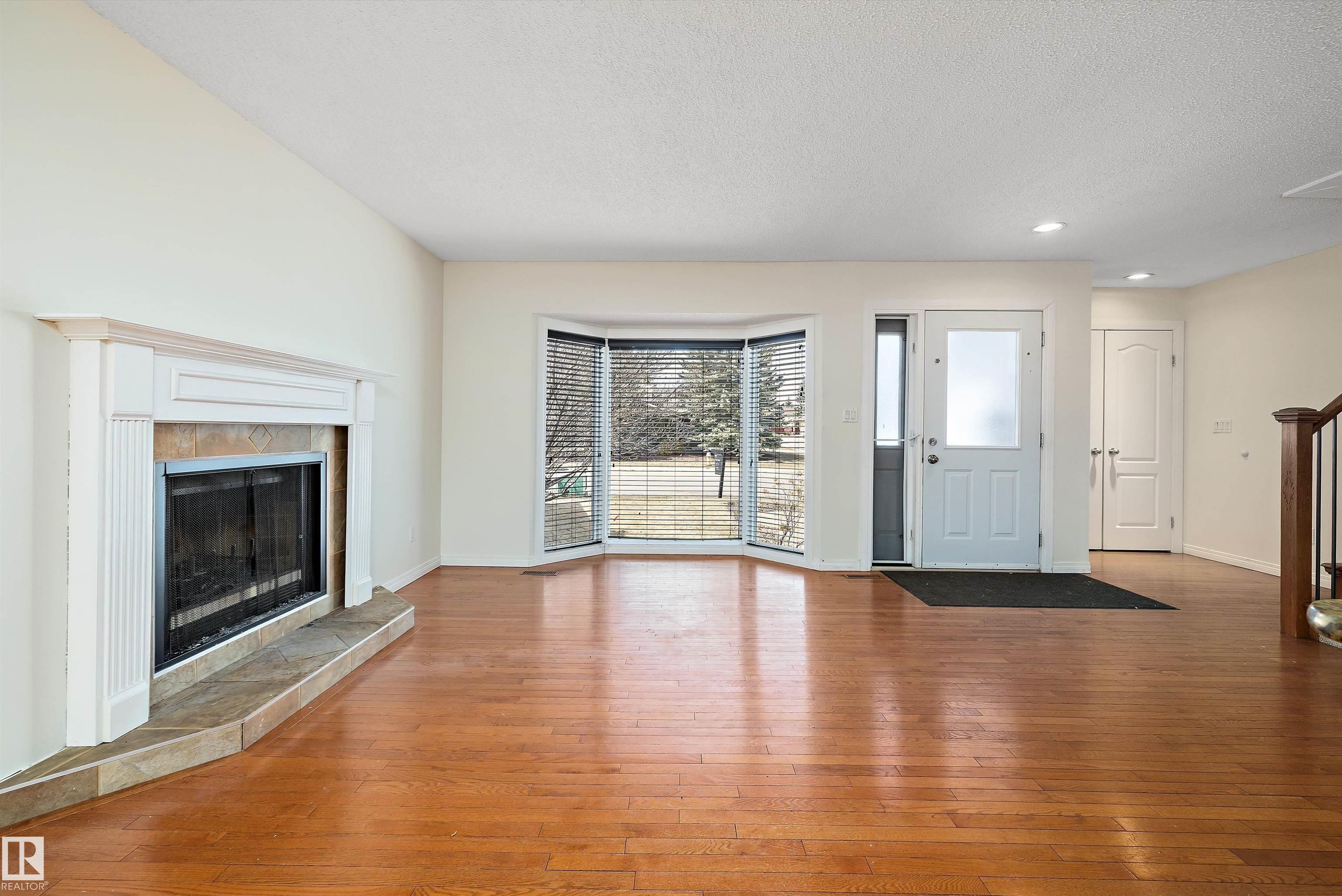 Photo 7 at 115 Walker Road NW, Oleskiw, Edmonton