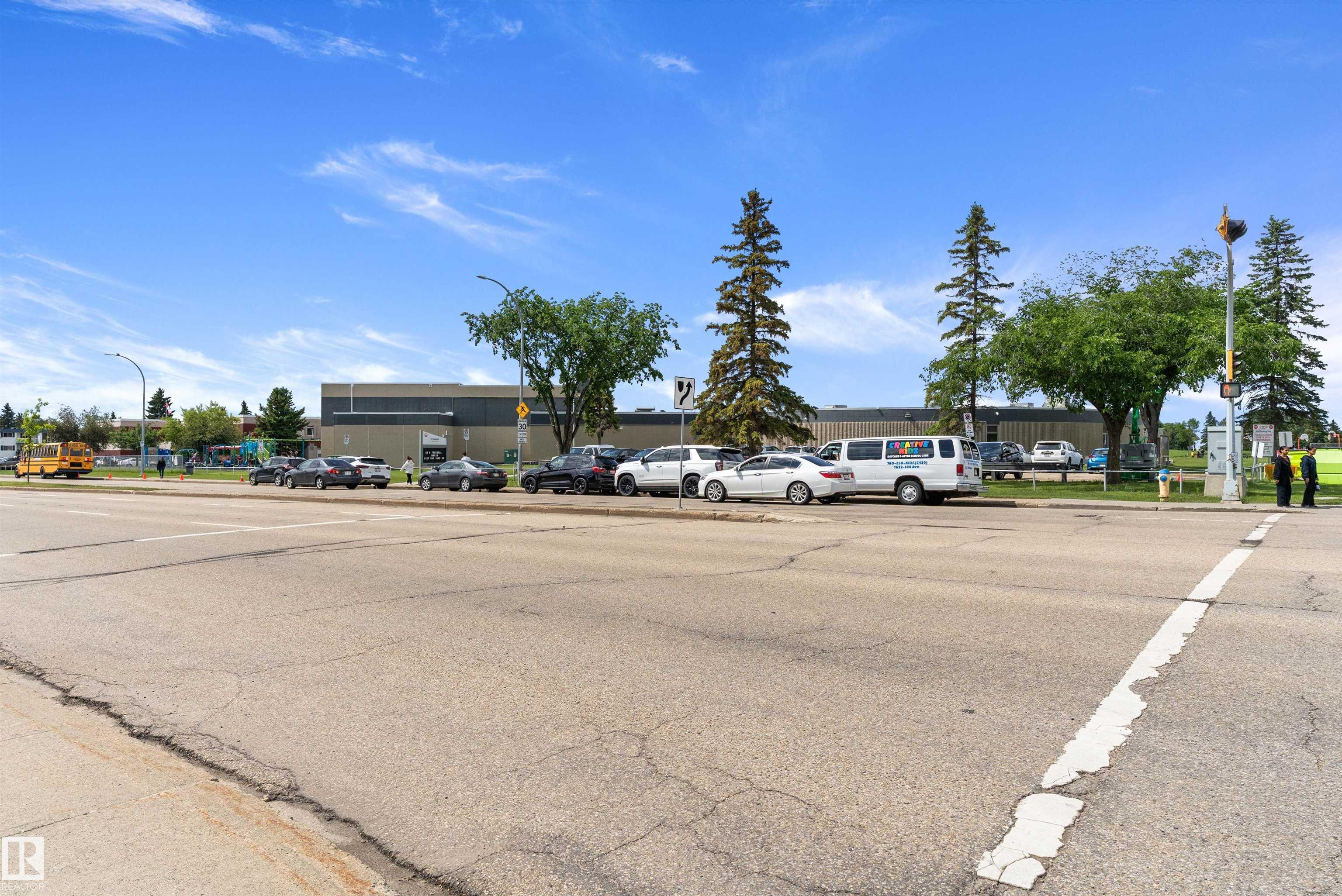 Photo 32 at 113 Mayfair Mews NW, Northmount, Edmonton