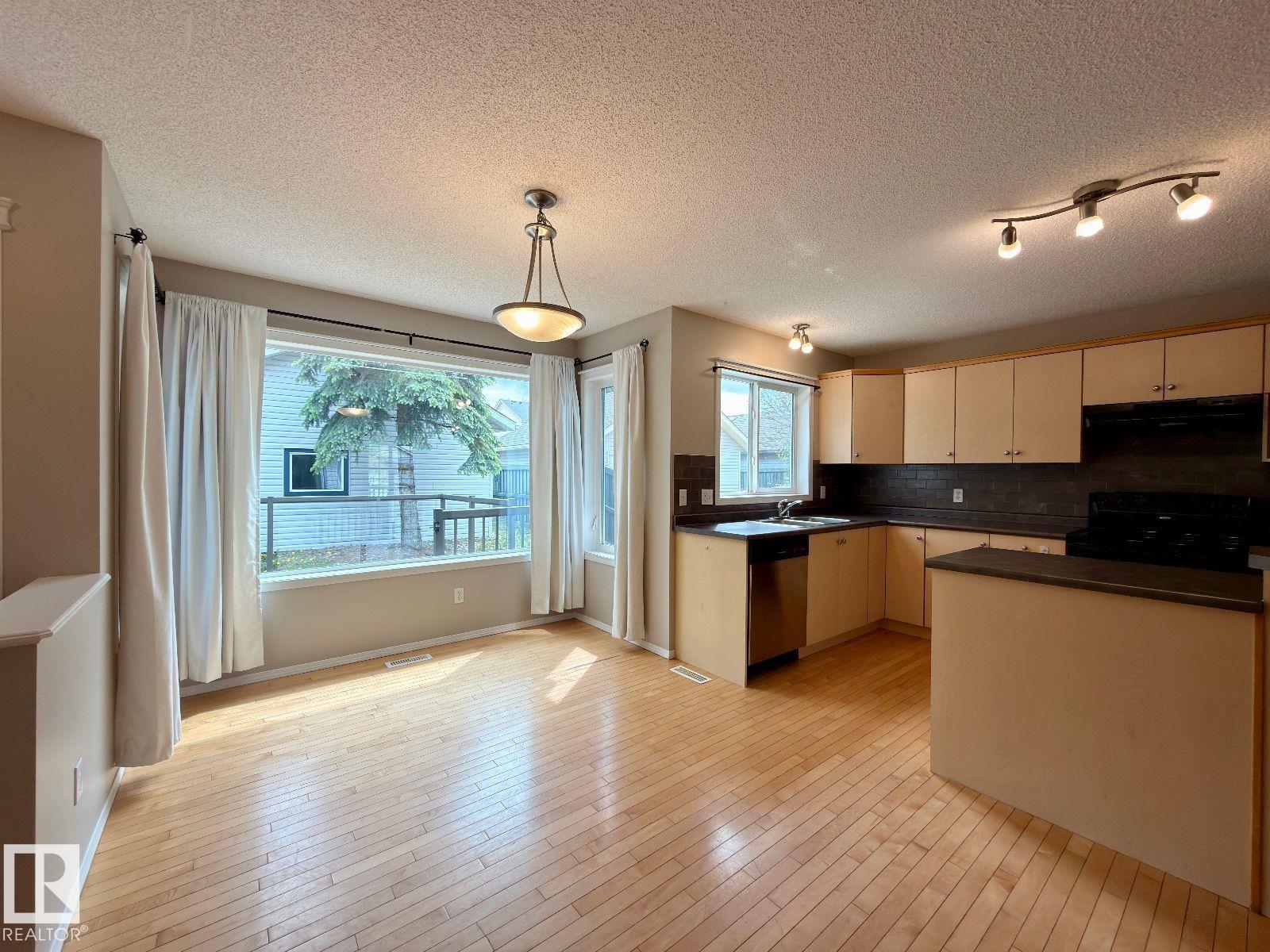 Photo 8 at 12207 16 Avenue SW, Rutherford, Edmonton