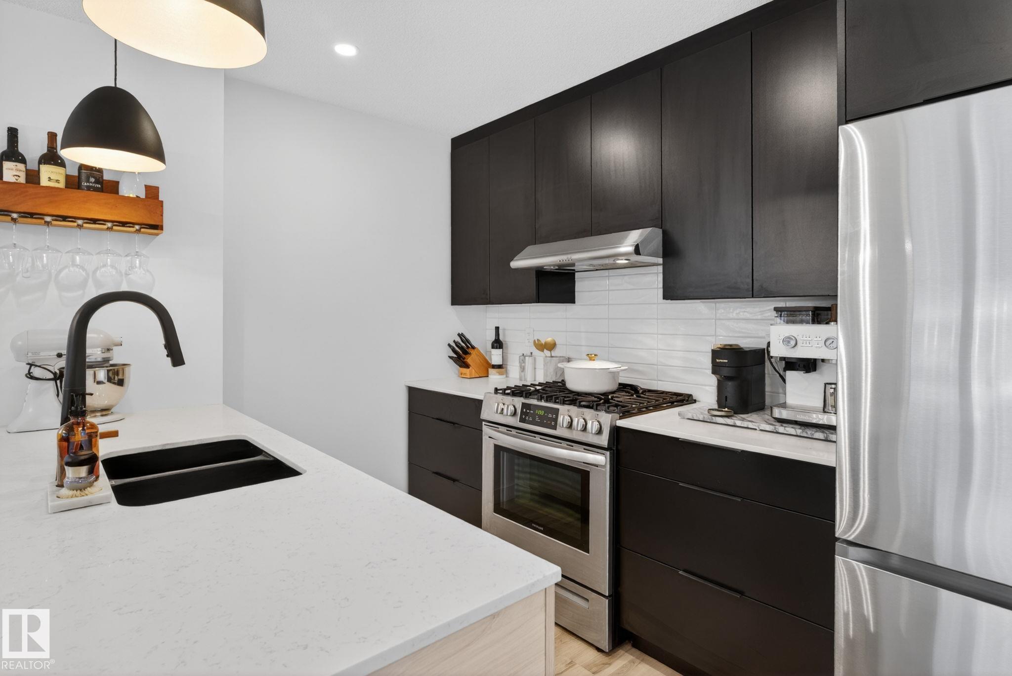 Photo 14 at 11539 86 Street NW, Parkdale, Edmonton