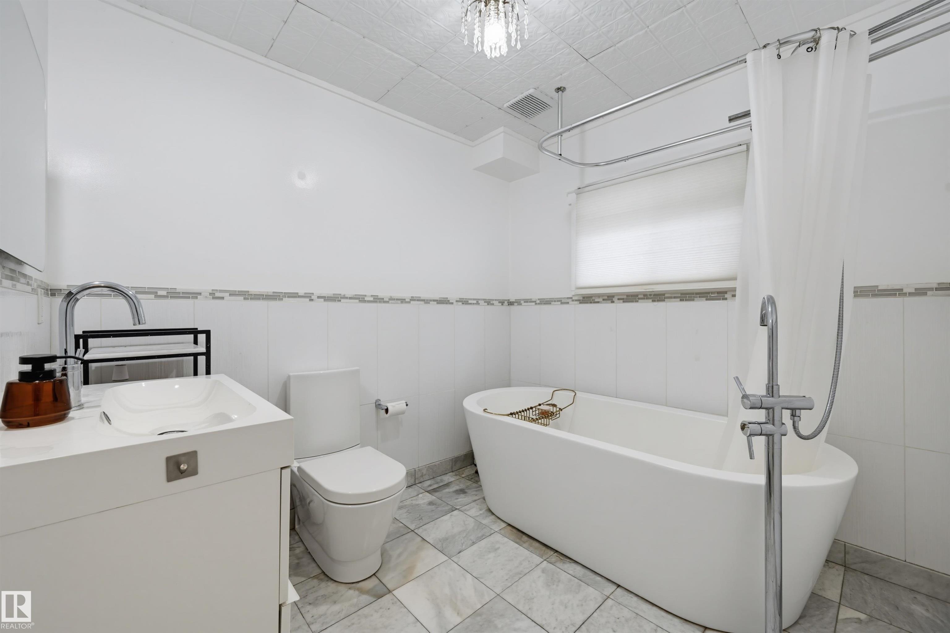 Photo 32 at 10523 127 Street NW, Westmount, Edmonton