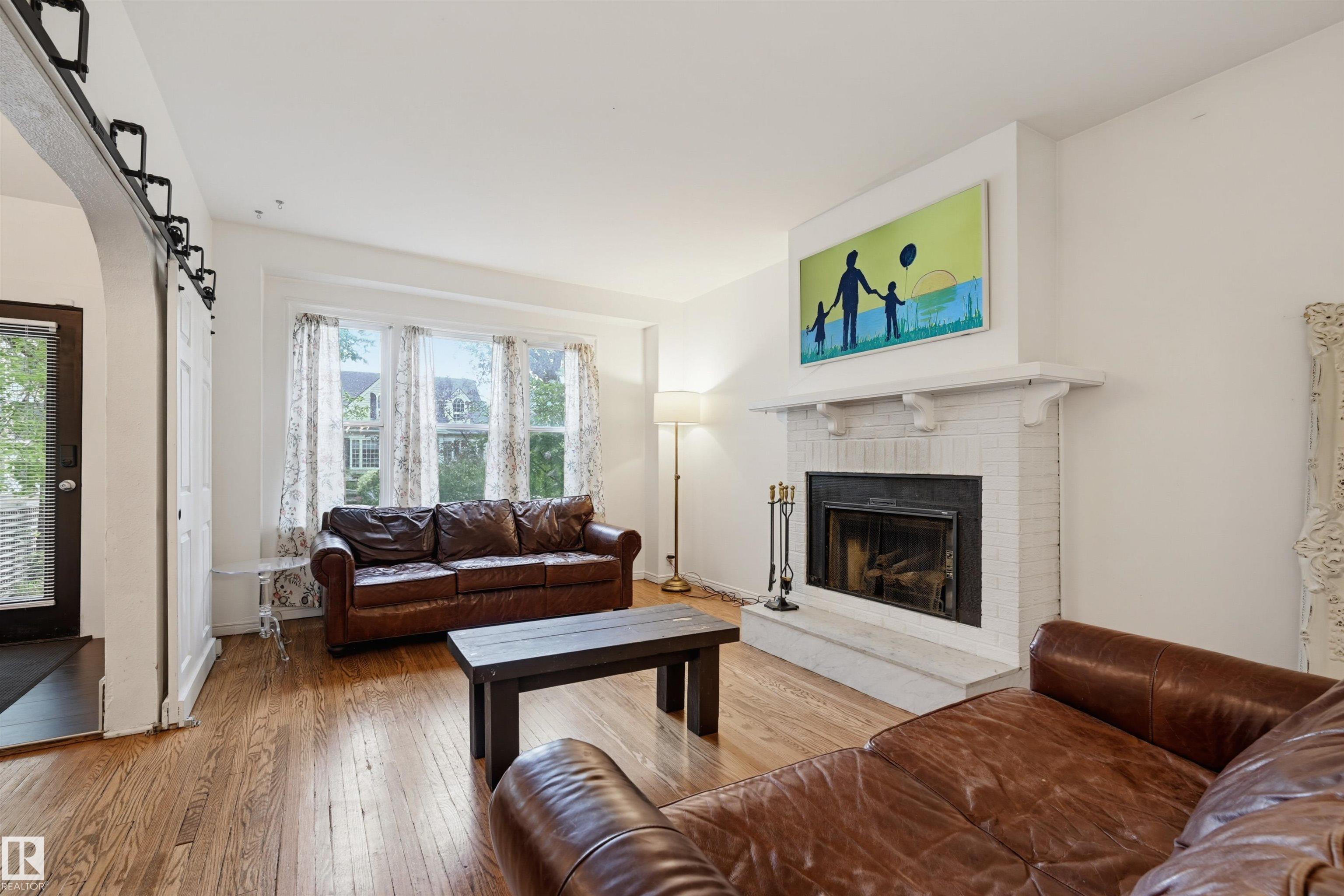 Photo 10 at 10523 127 Street NW, Westmount, Edmonton