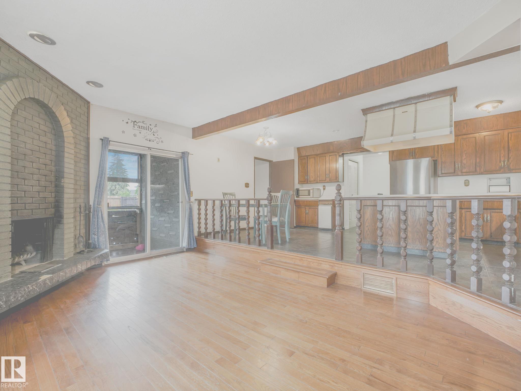 Photo 15 at 11056 166 Avenue NW, Lorelei, Edmonton