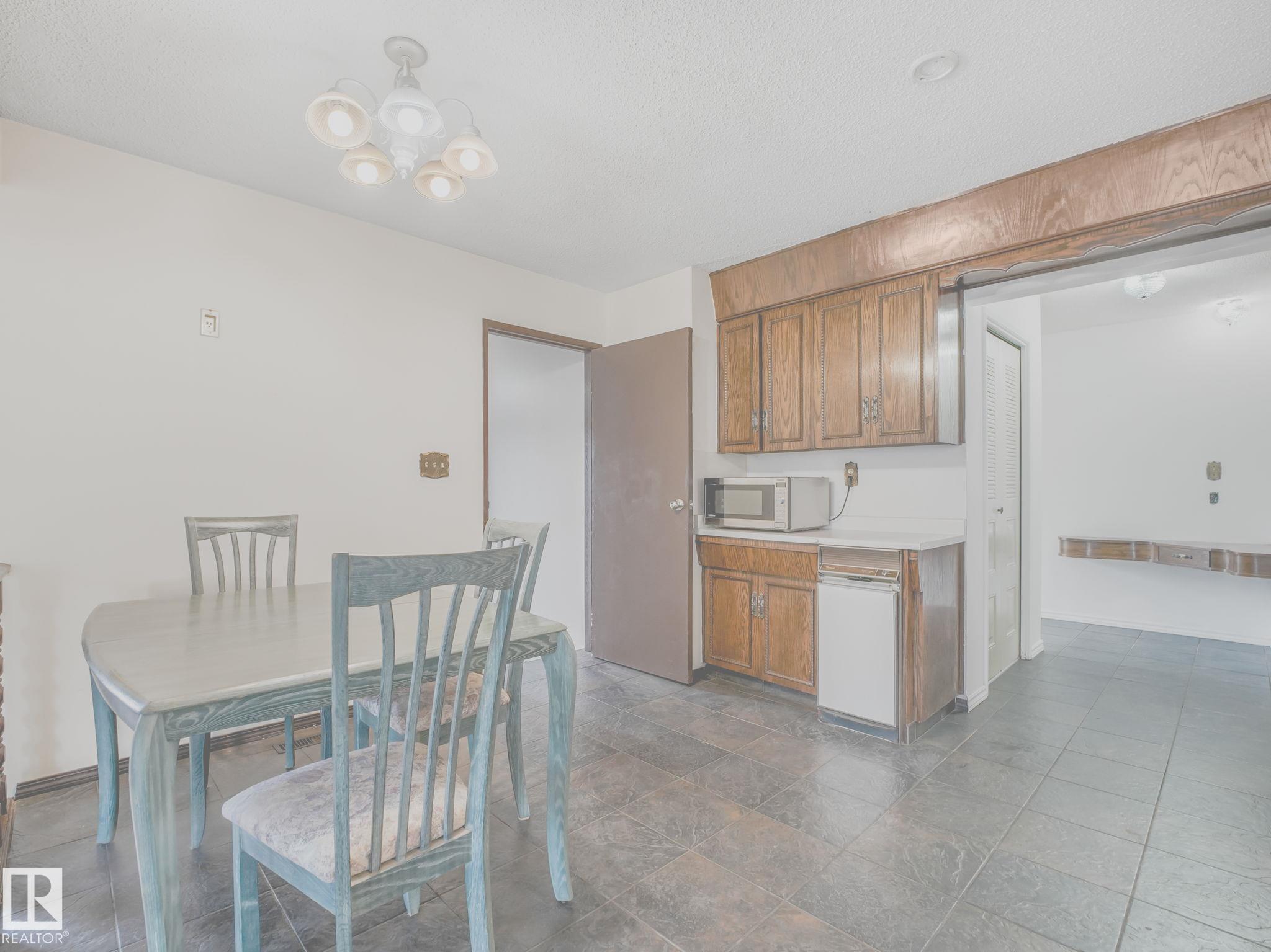 Photo 19 at 11056 166 Avenue NW, Lorelei, Edmonton