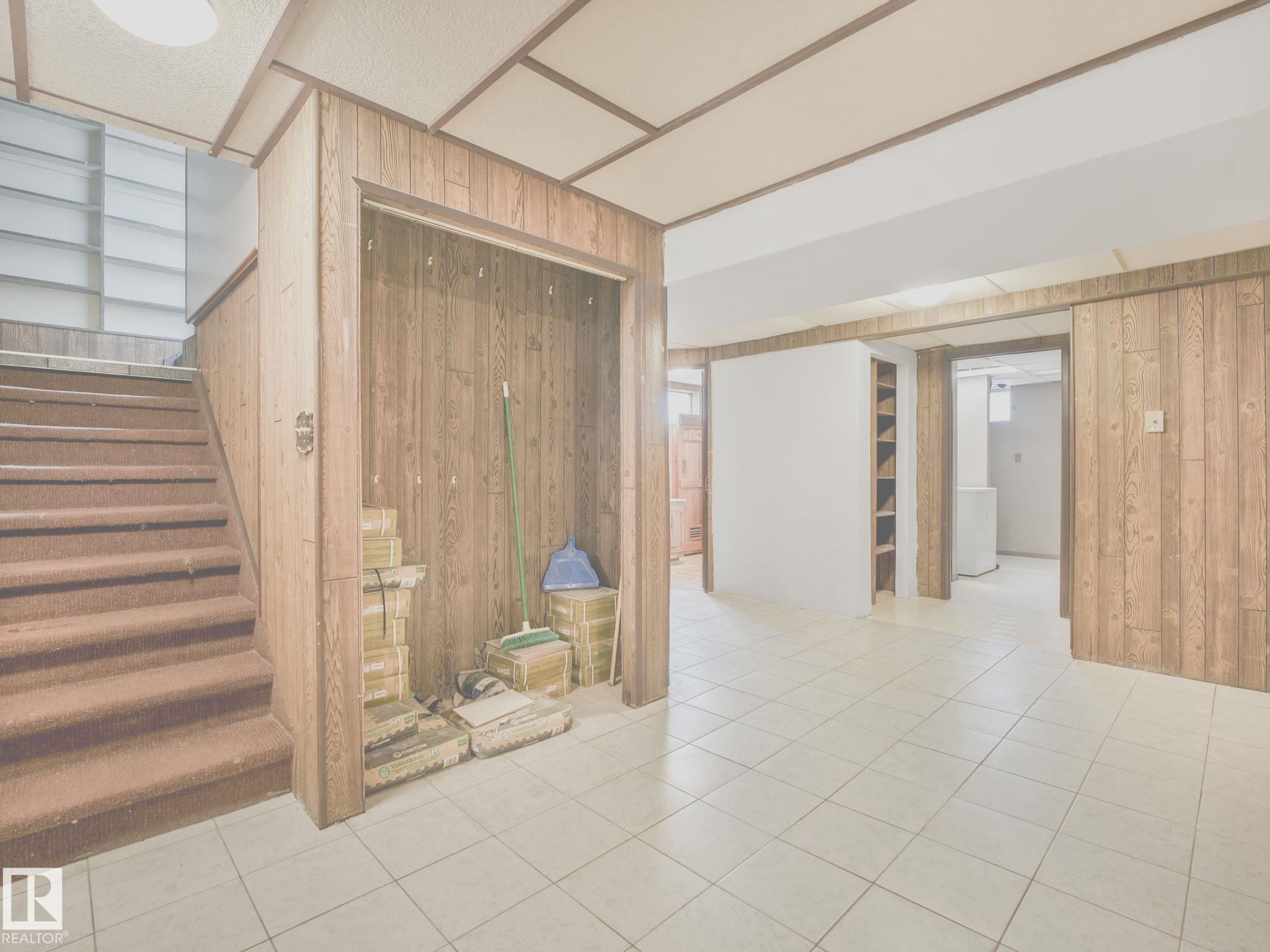 Photo 34 at 11056 166 Avenue NW, Lorelei, Edmonton