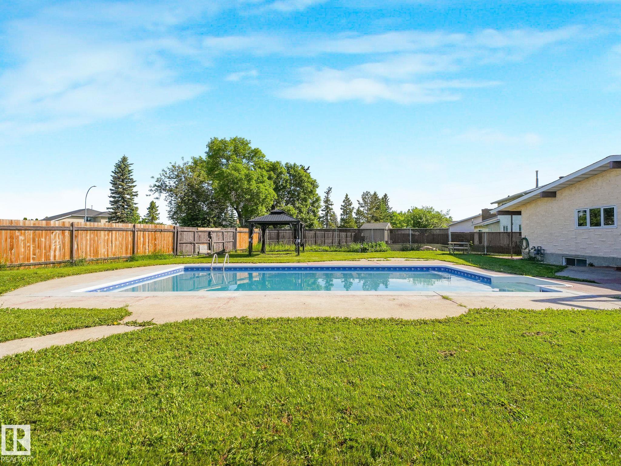 Photo 57 at 11056 166 Avenue NW, Lorelei, Edmonton