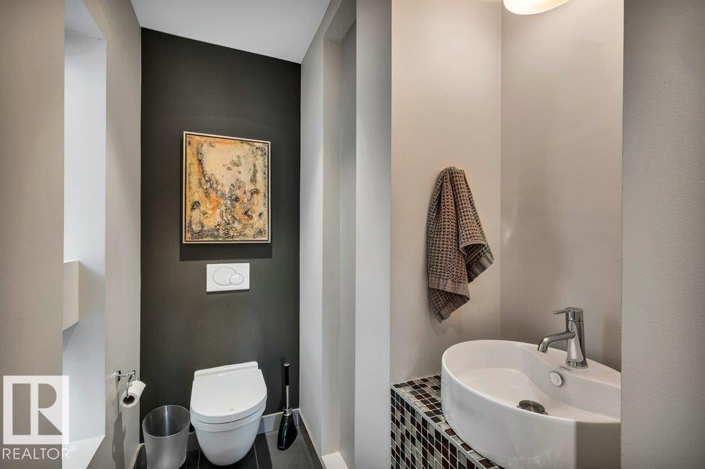 Photo 24 at 11339 67 Street NW, Highlands, Edmonton