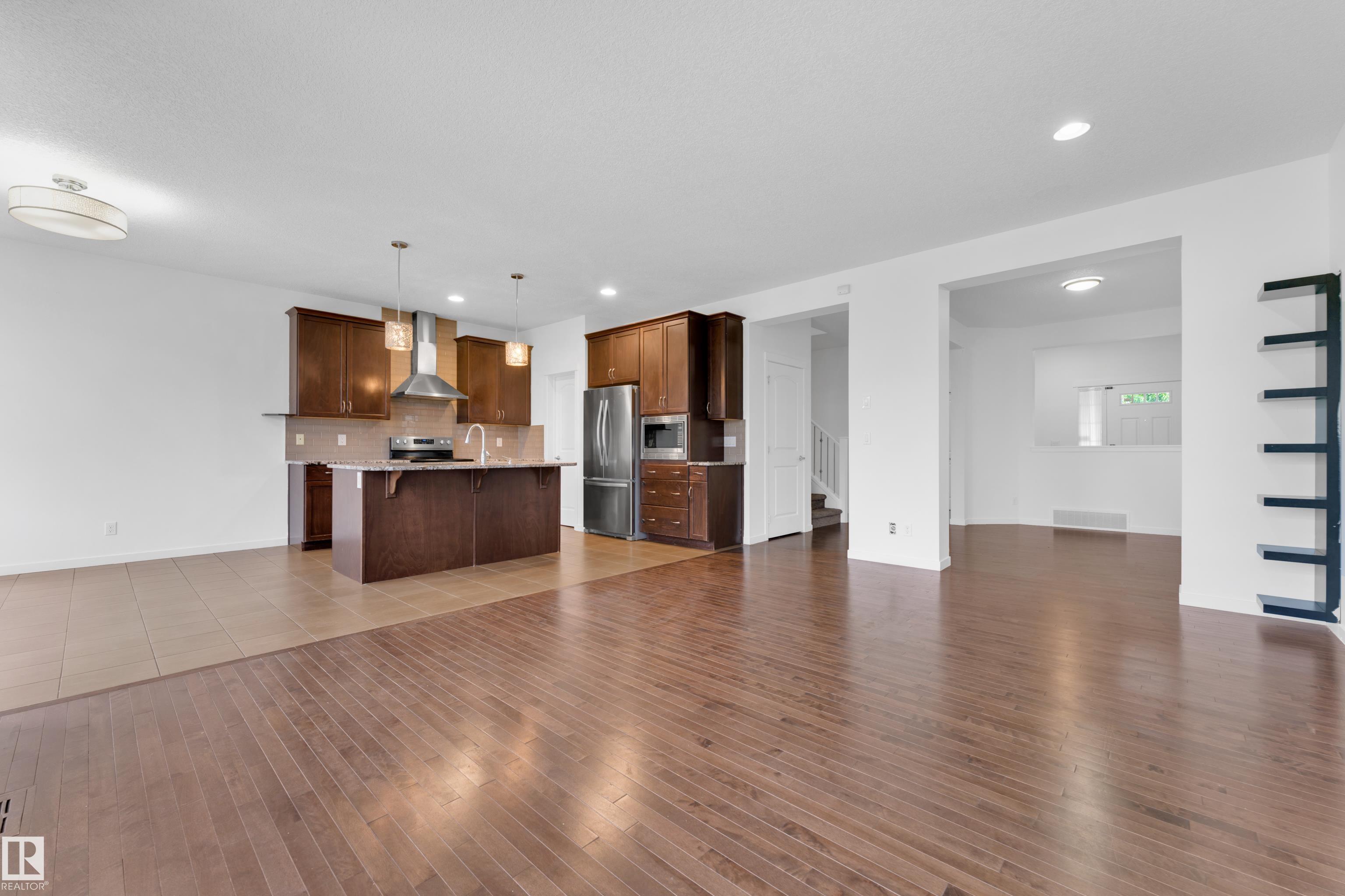 Photo 14 at 5432 20 Avenue SW, Walker, Edmonton