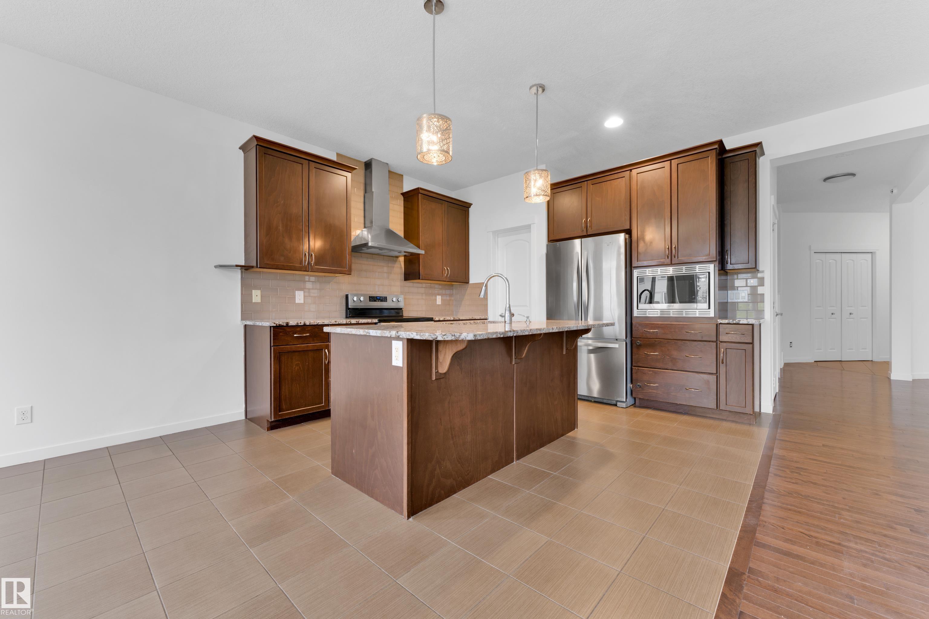 Photo 16 at 5432 20 Avenue SW, Walker, Edmonton